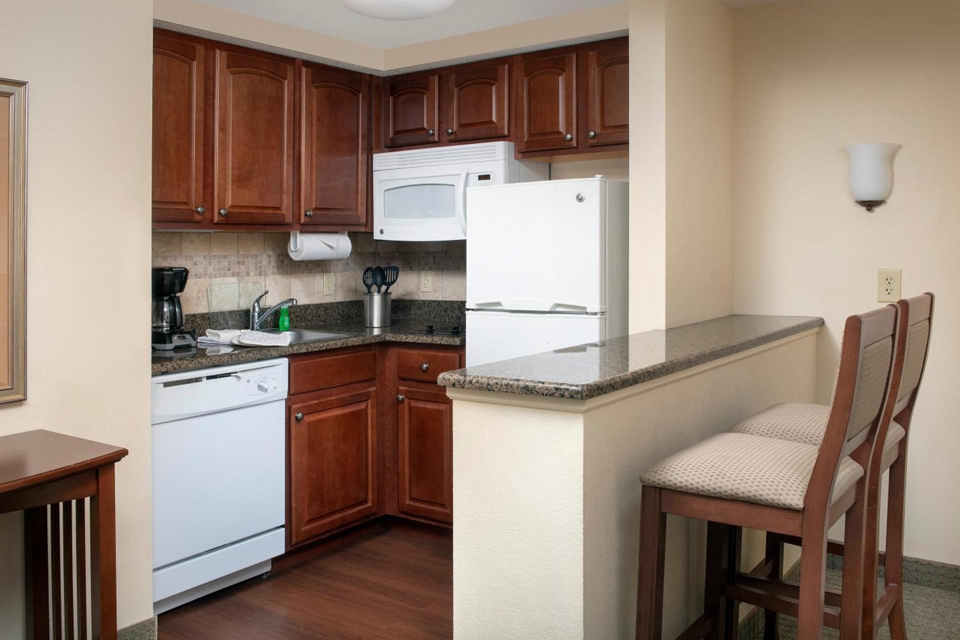 Staybridge Suites North Brunswick by IHG photo 37