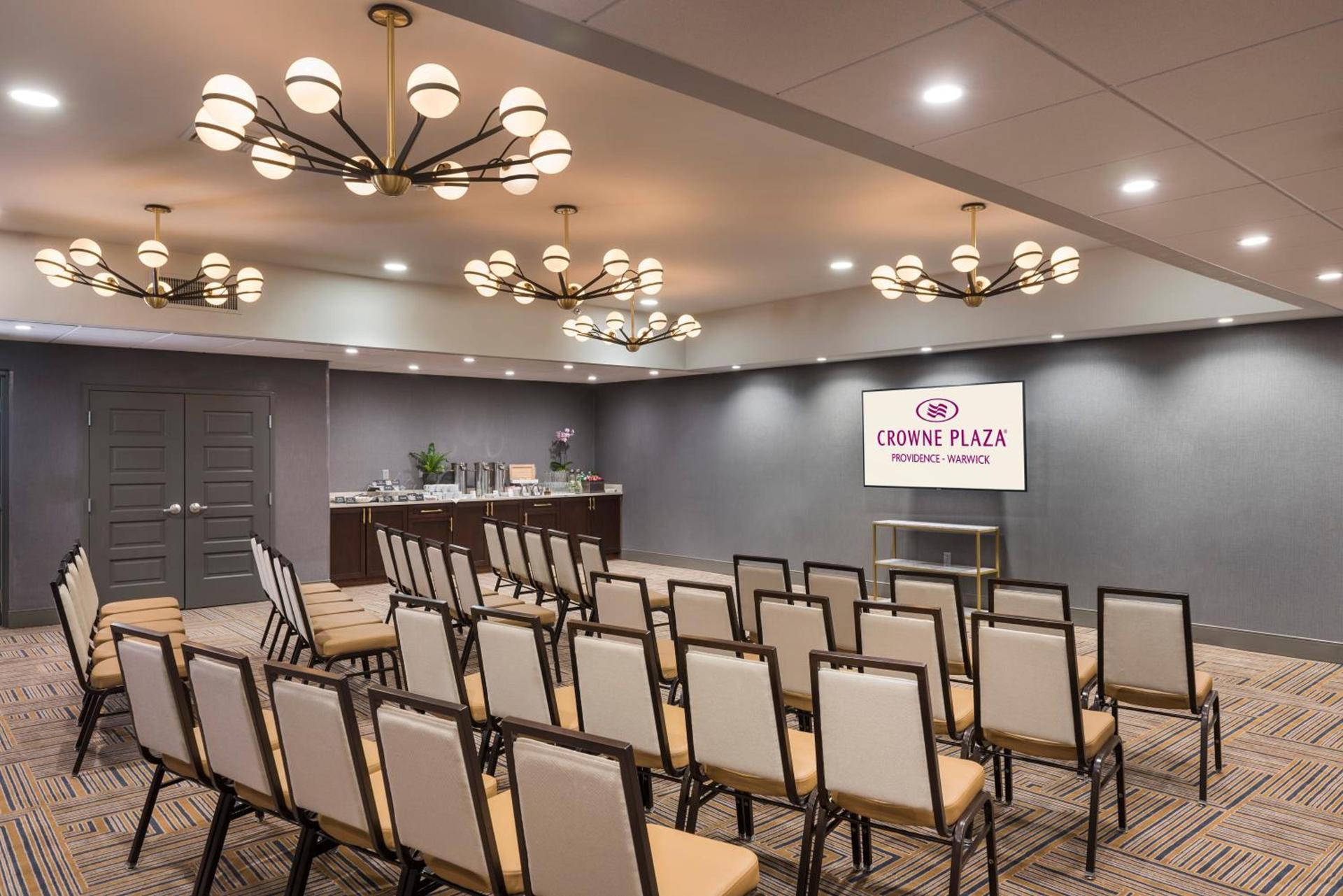 Crowne Plaza Providence-Warwick (Airport) by IHG photo 22