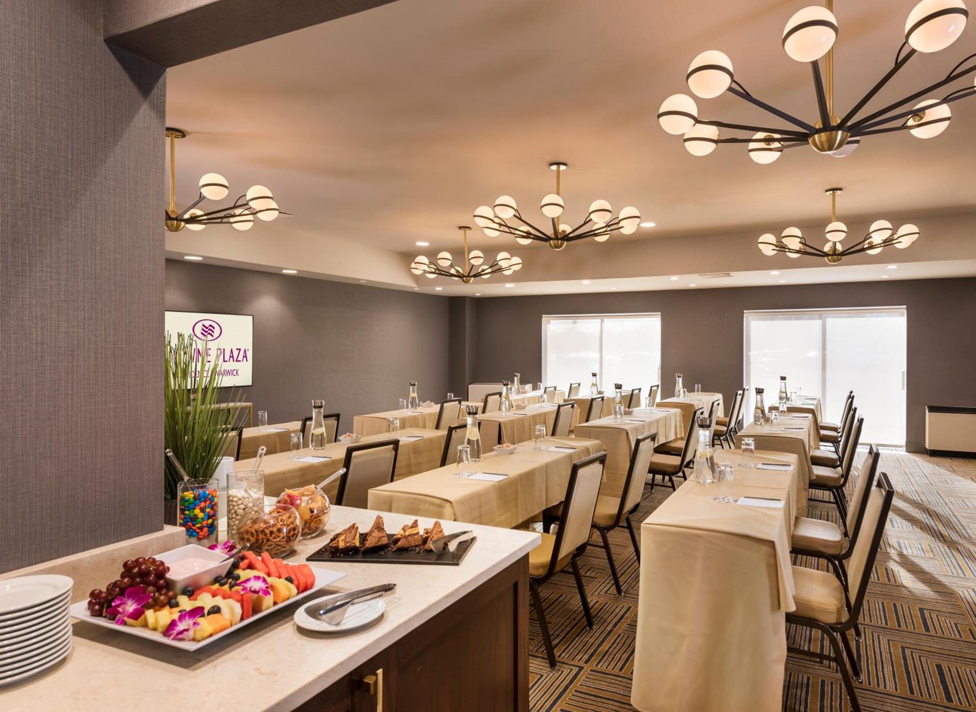 Crowne Plaza Providence-Warwick (Airport) by IHG photo 19