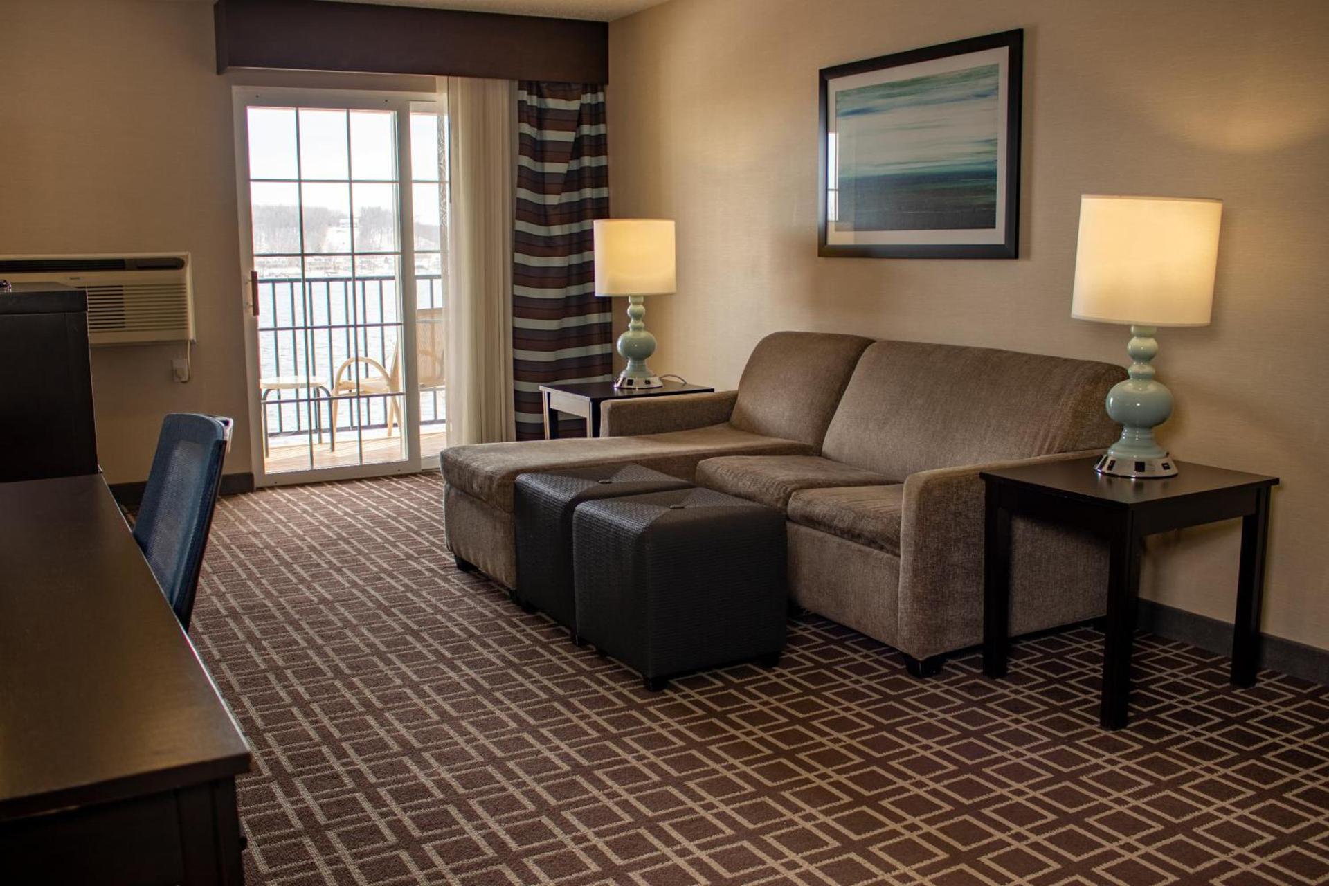 Holiday Inn Express Le Claire Riverfront-Davenport by IHG photo 30
