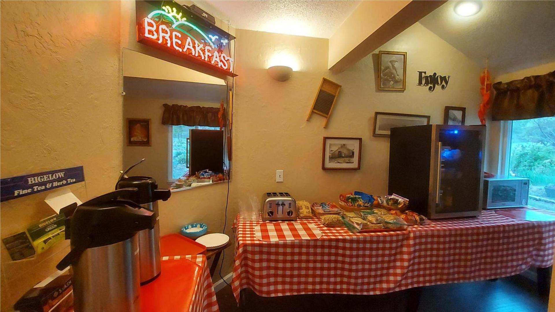Little Valley Inn photo 39