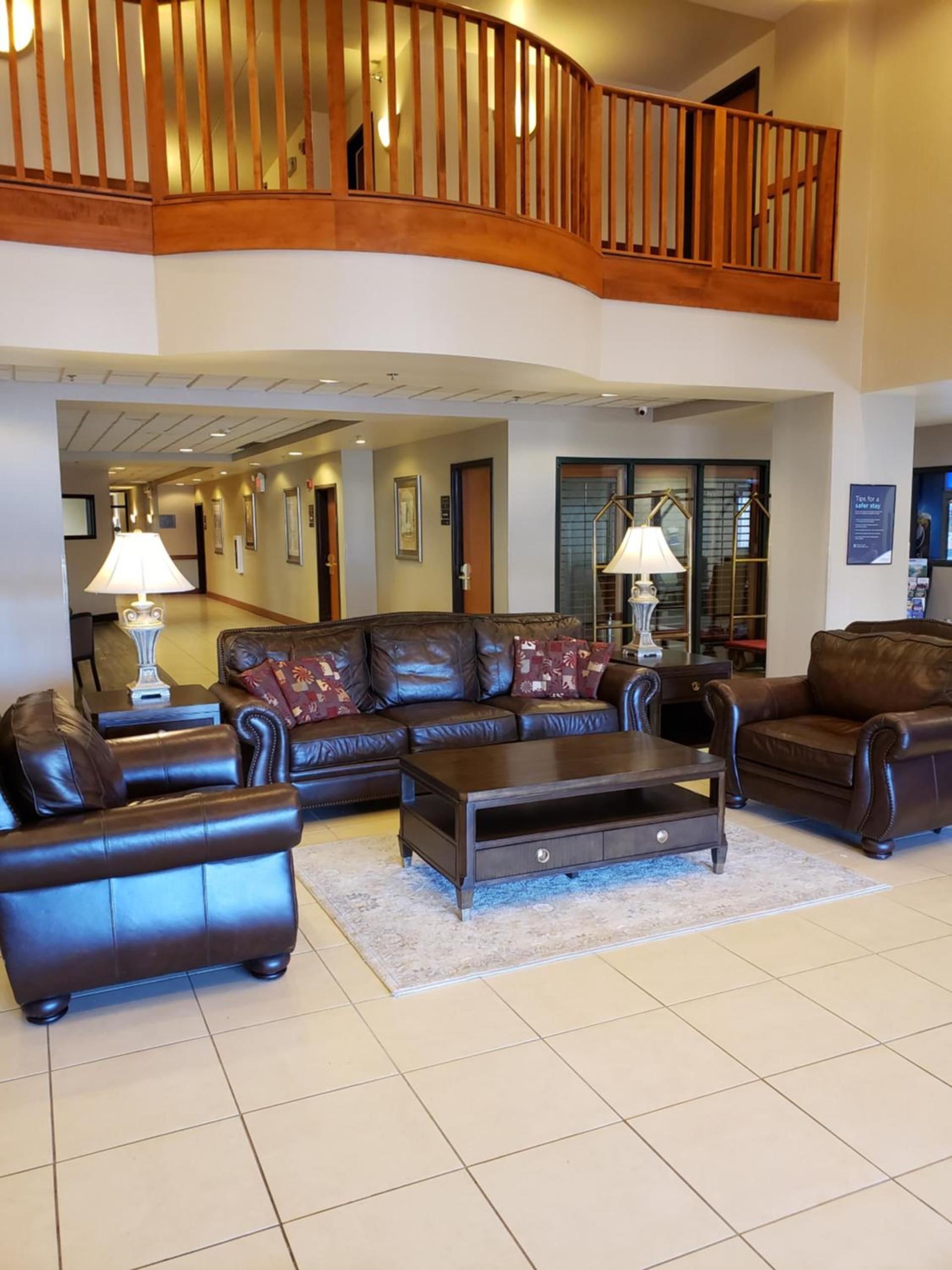 Wingate by Wyndham Coon Rapids photo 18