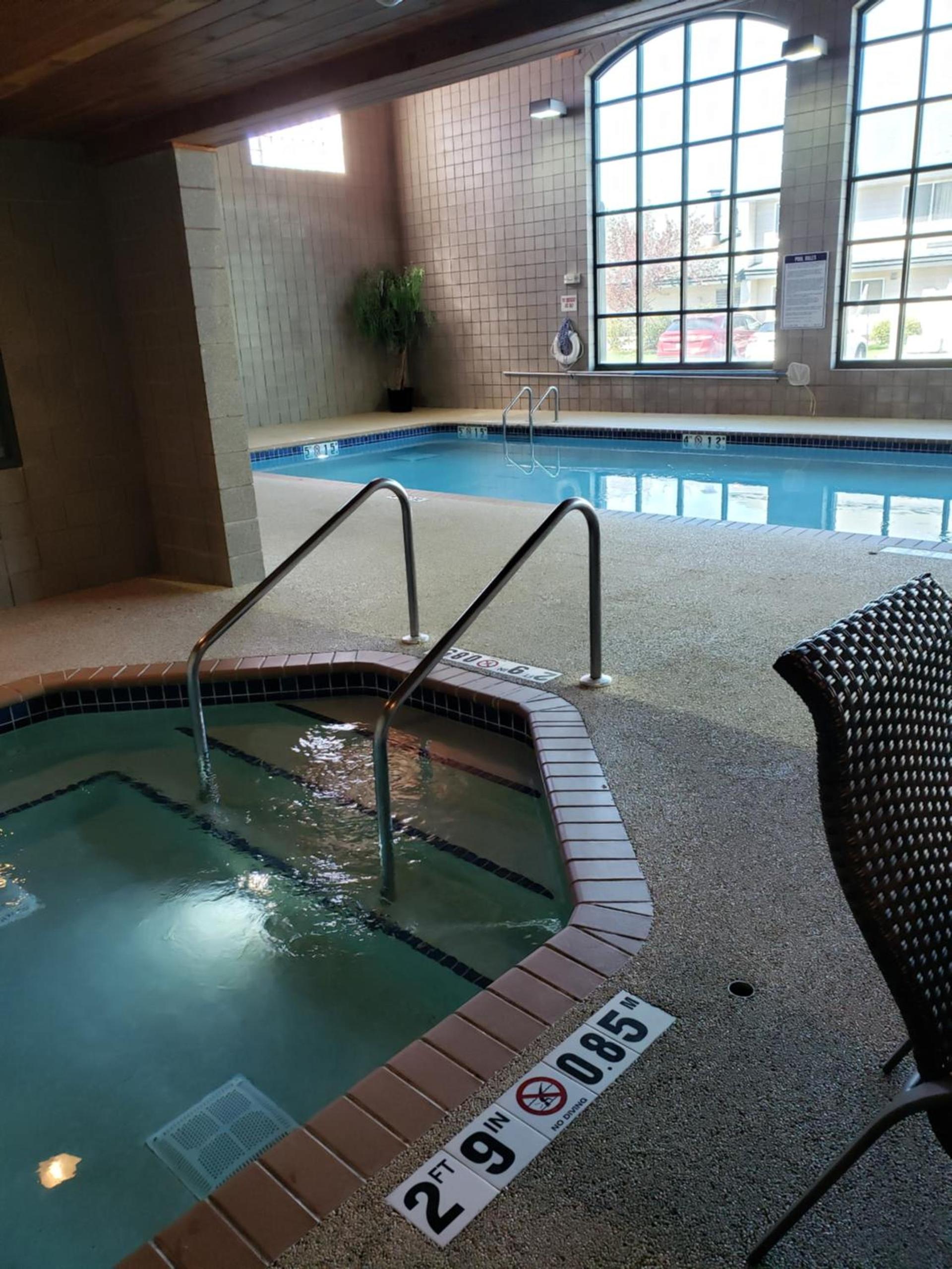 Wingate by Wyndham Coon Rapids photo 23