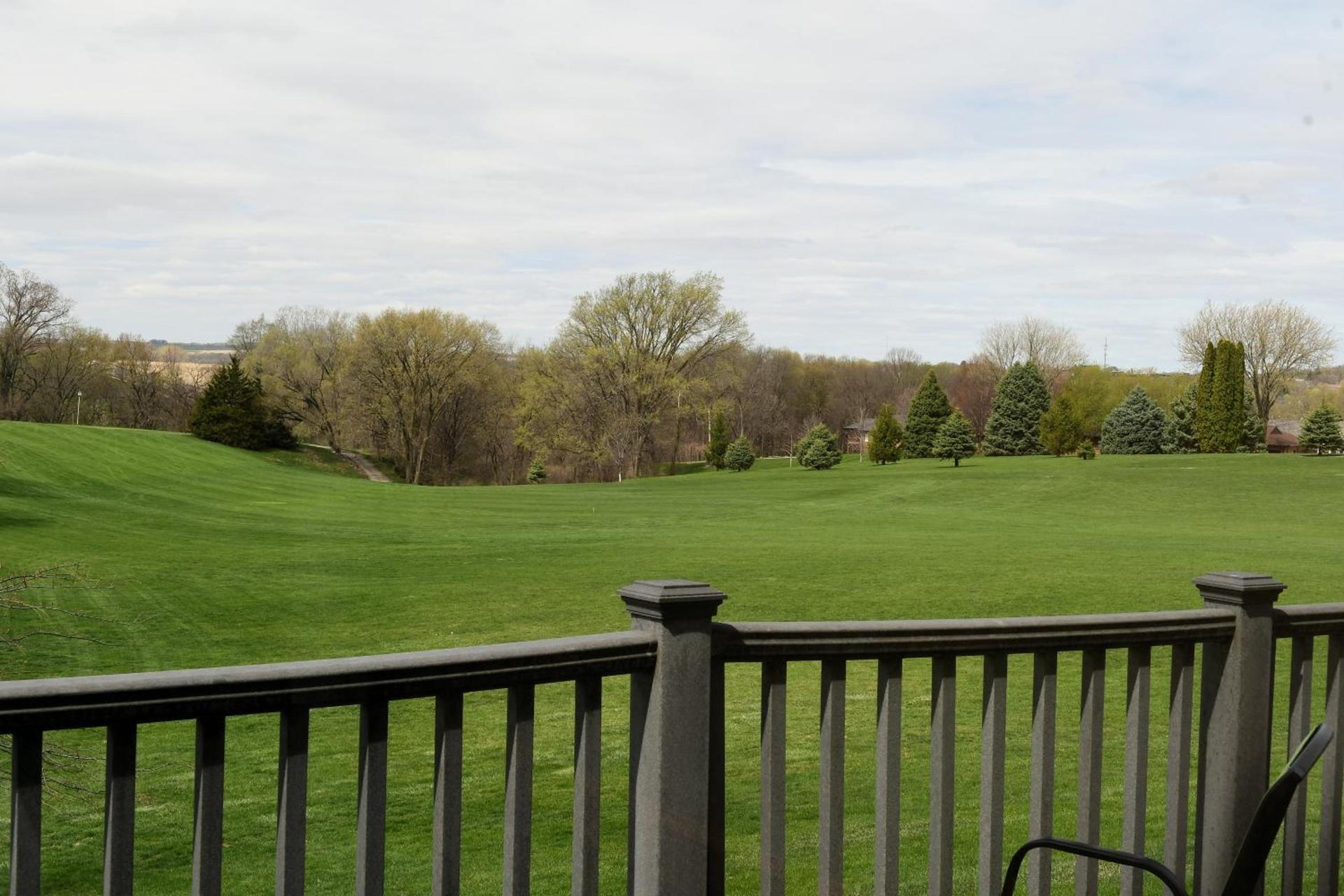 Cobblestone Inn & Suites - Denison | Majestic Hills photo 47