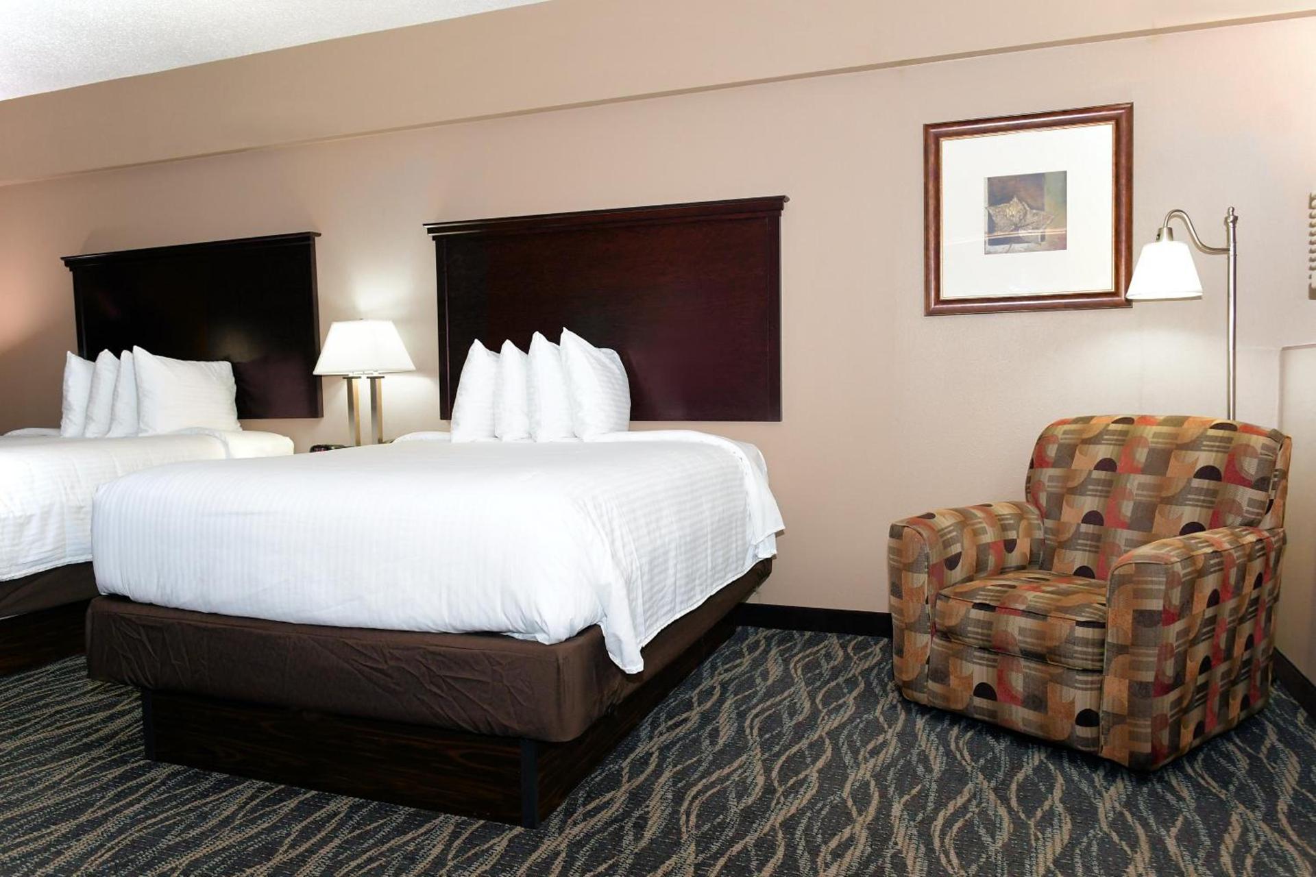 Cobblestone Inn & Suites - Denison | Majestic Hills photo 77
