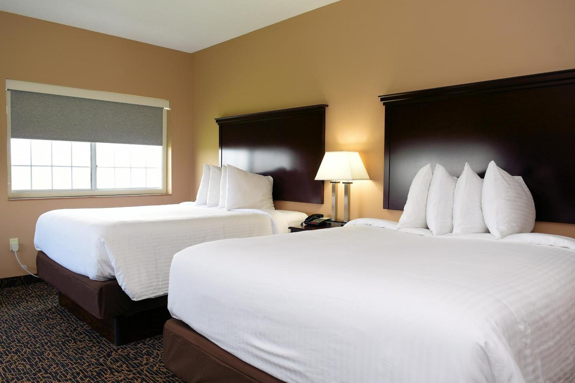 Cobblestone Inn & Suites - Denison | Majestic Hills photo 87