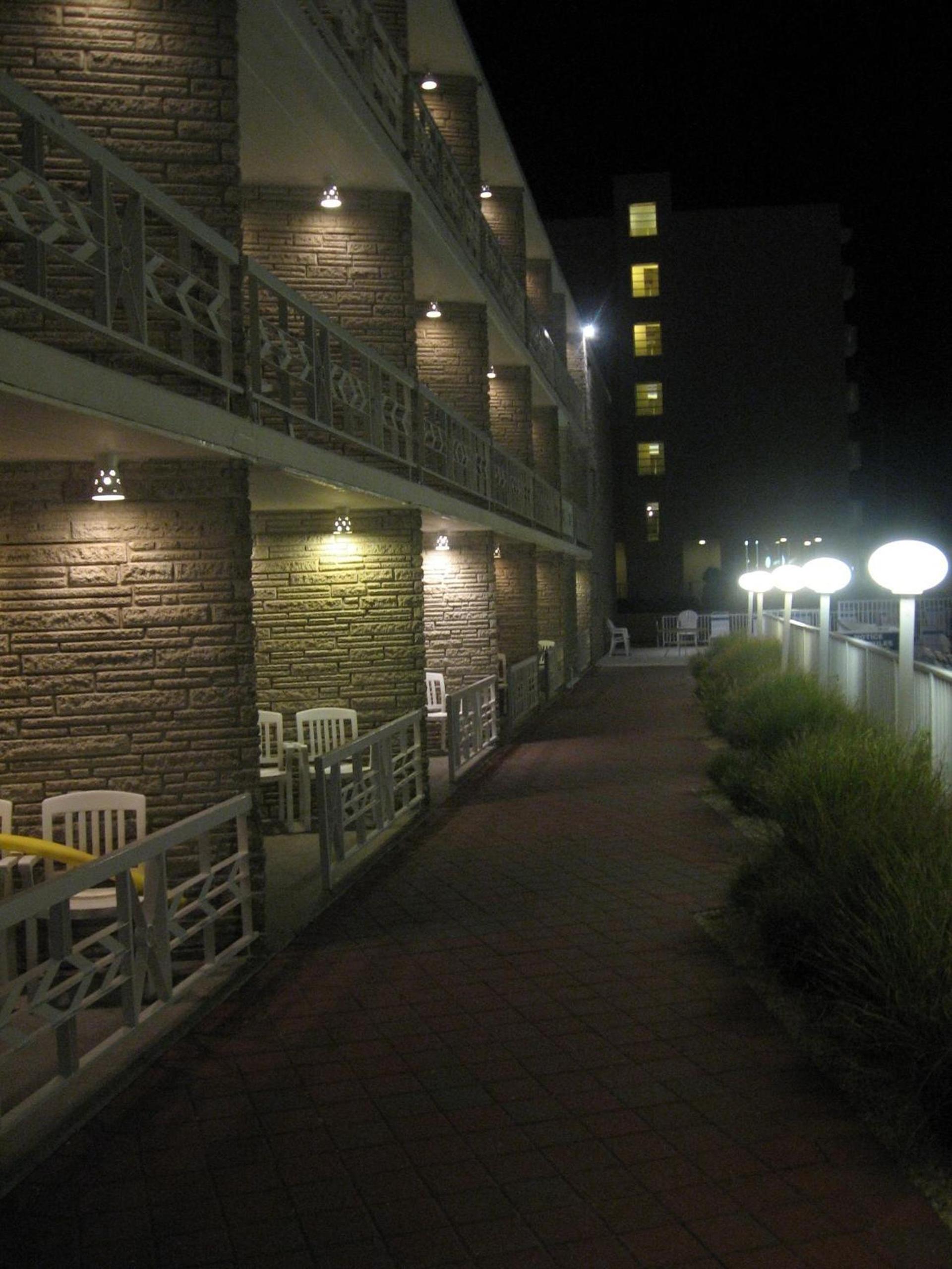 The Jolly Roger Motel photo 10