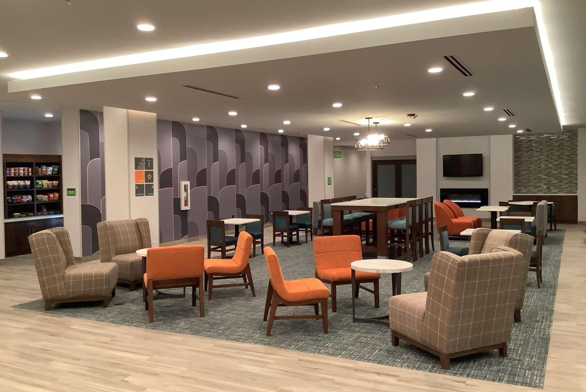 La Quinta Inn & Suites by Wyndham Littleton-Red Rocks photo 28