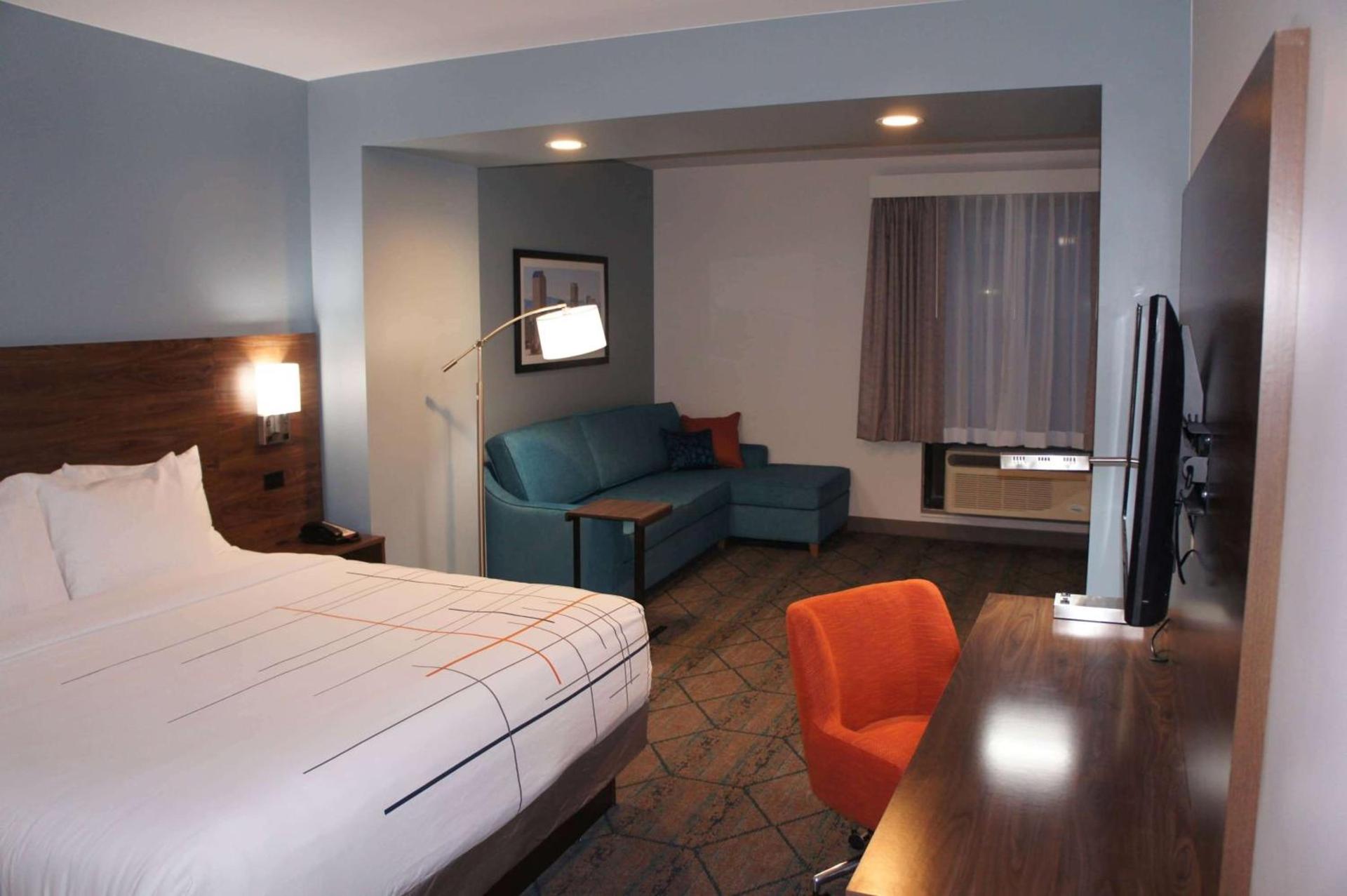 La Quinta Inn & Suites by Wyndham Littleton-Red Rocks photo 30