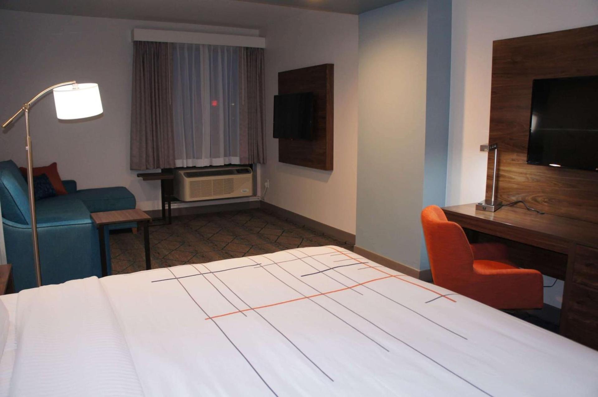 La Quinta Inn & Suites by Wyndham Littleton-Red Rocks photo 25