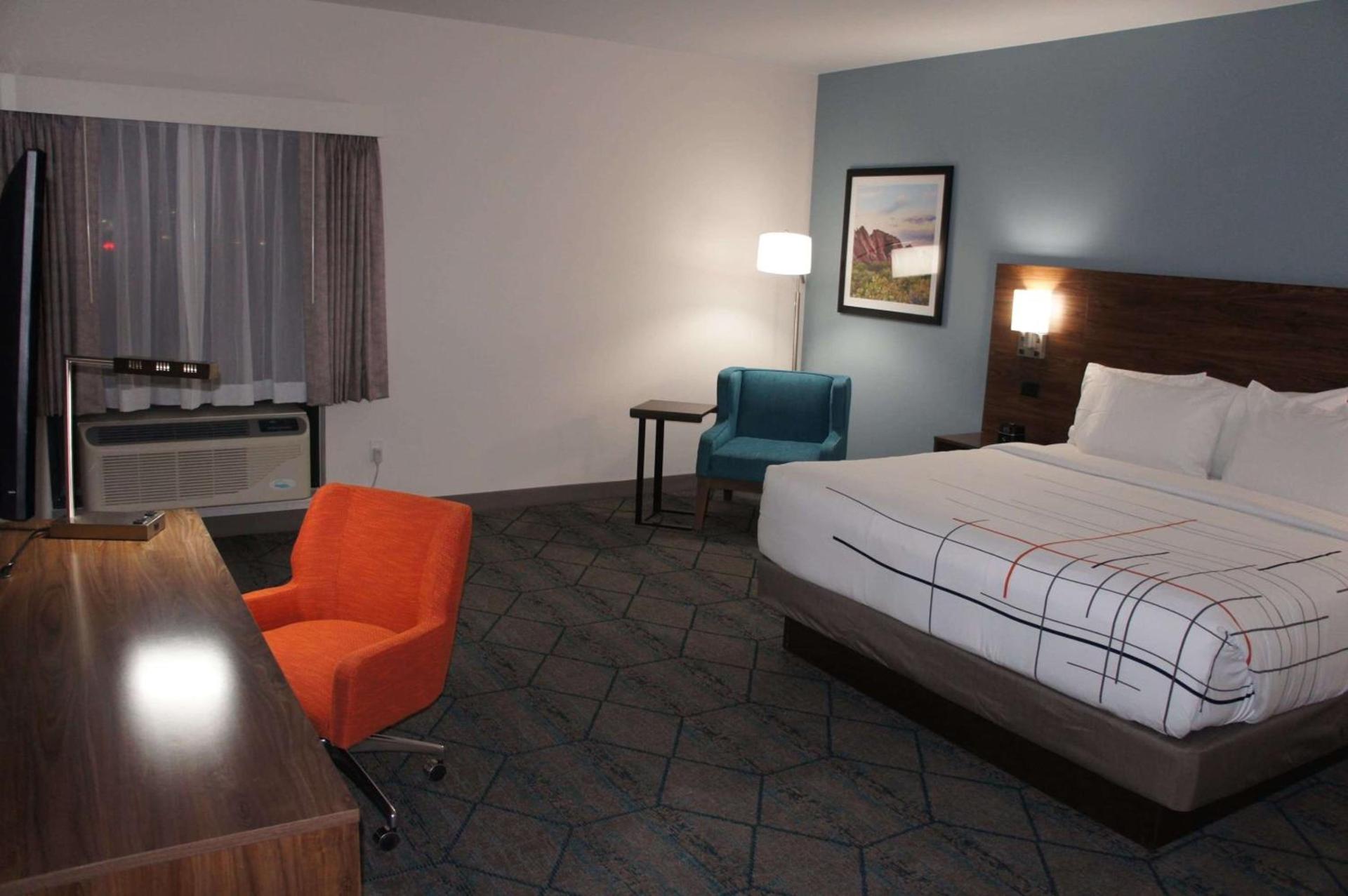 La Quinta Inn & Suites by Wyndham Littleton-Red Rocks photo 21