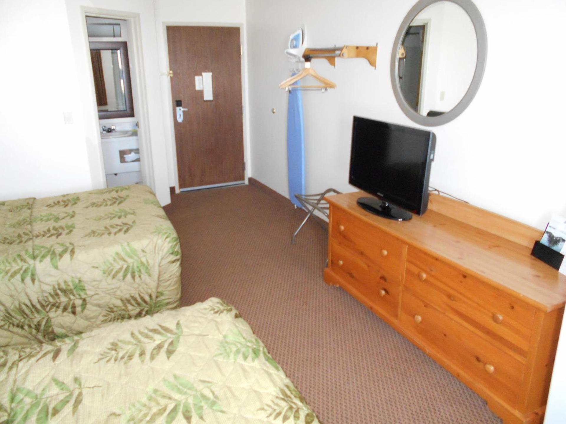 Days Inn by Wyndham Billings photo 24