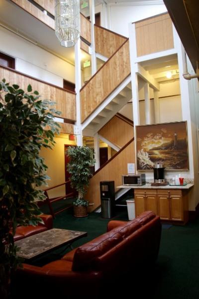 Econo Inn photo 22