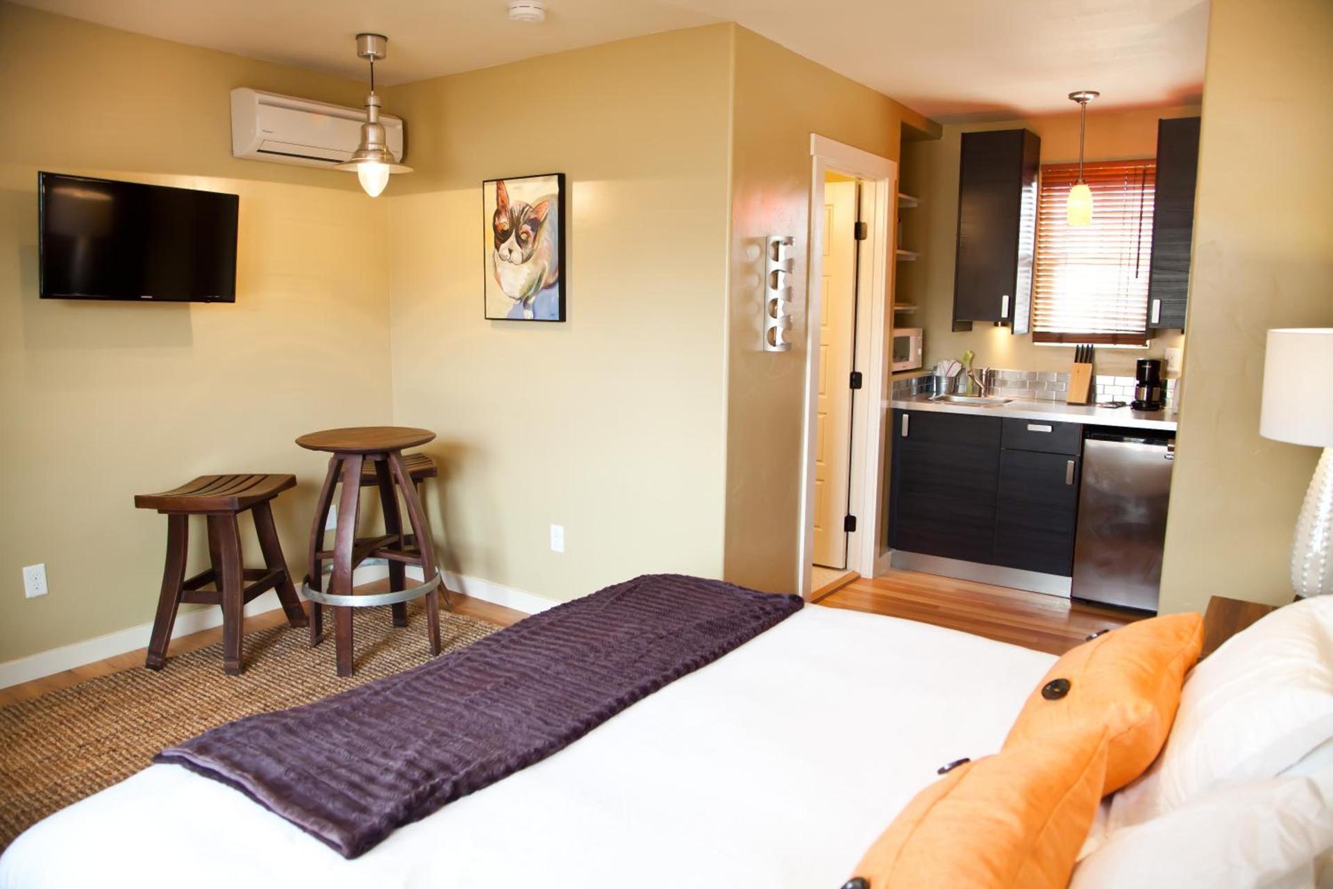 The Flagstone Boutique Inn & Suites photo 30
