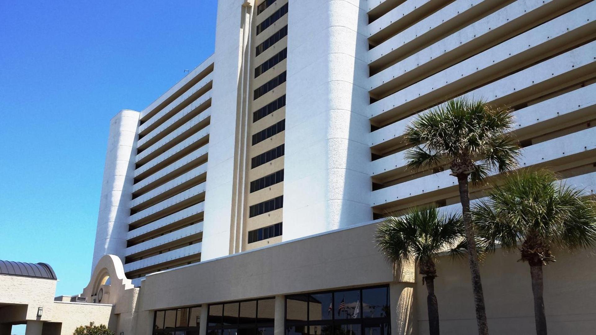 Radisson Suite Hotel Oceanfront photo 74