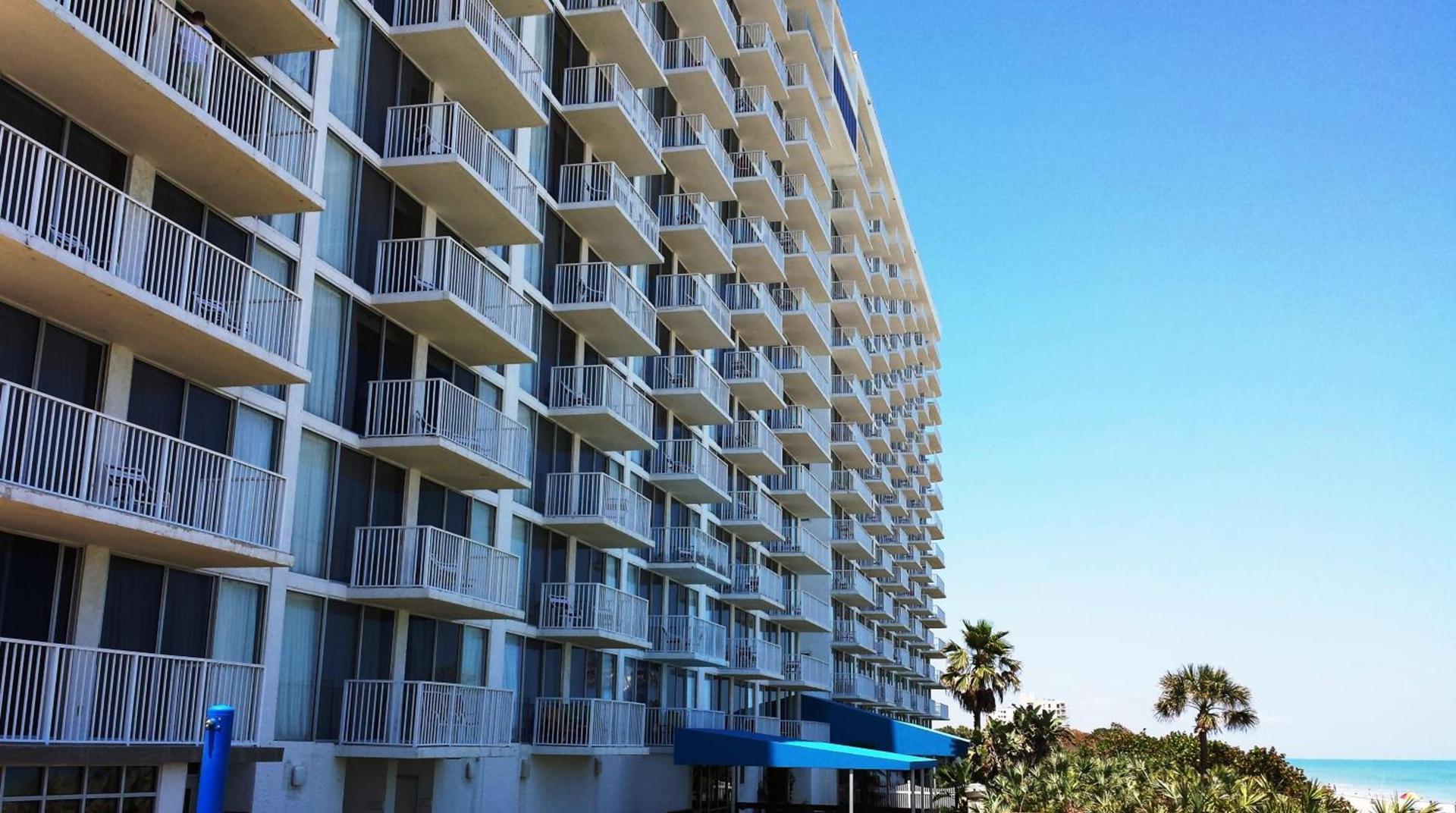 Radisson Suite Hotel Oceanfront photo 76