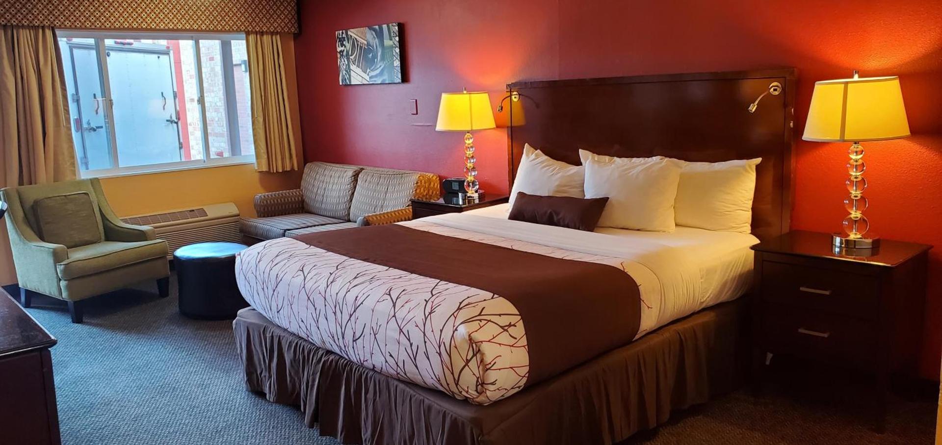 Olympic Inn & Suites photo 1