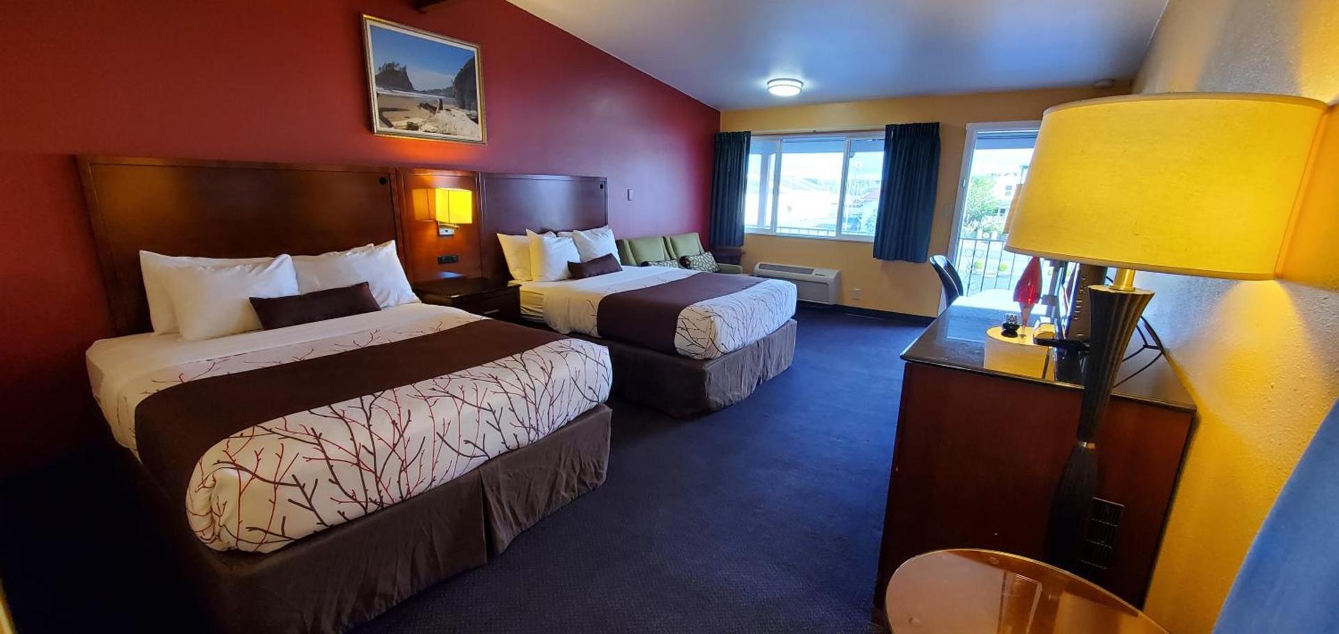 Olympic Inn & Suites photo 2