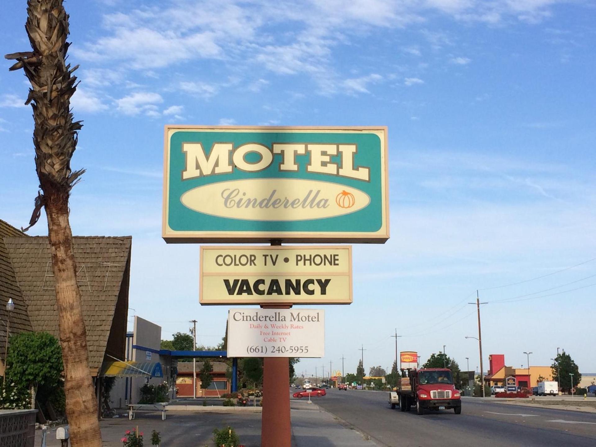 Cinderella Motel photo 12