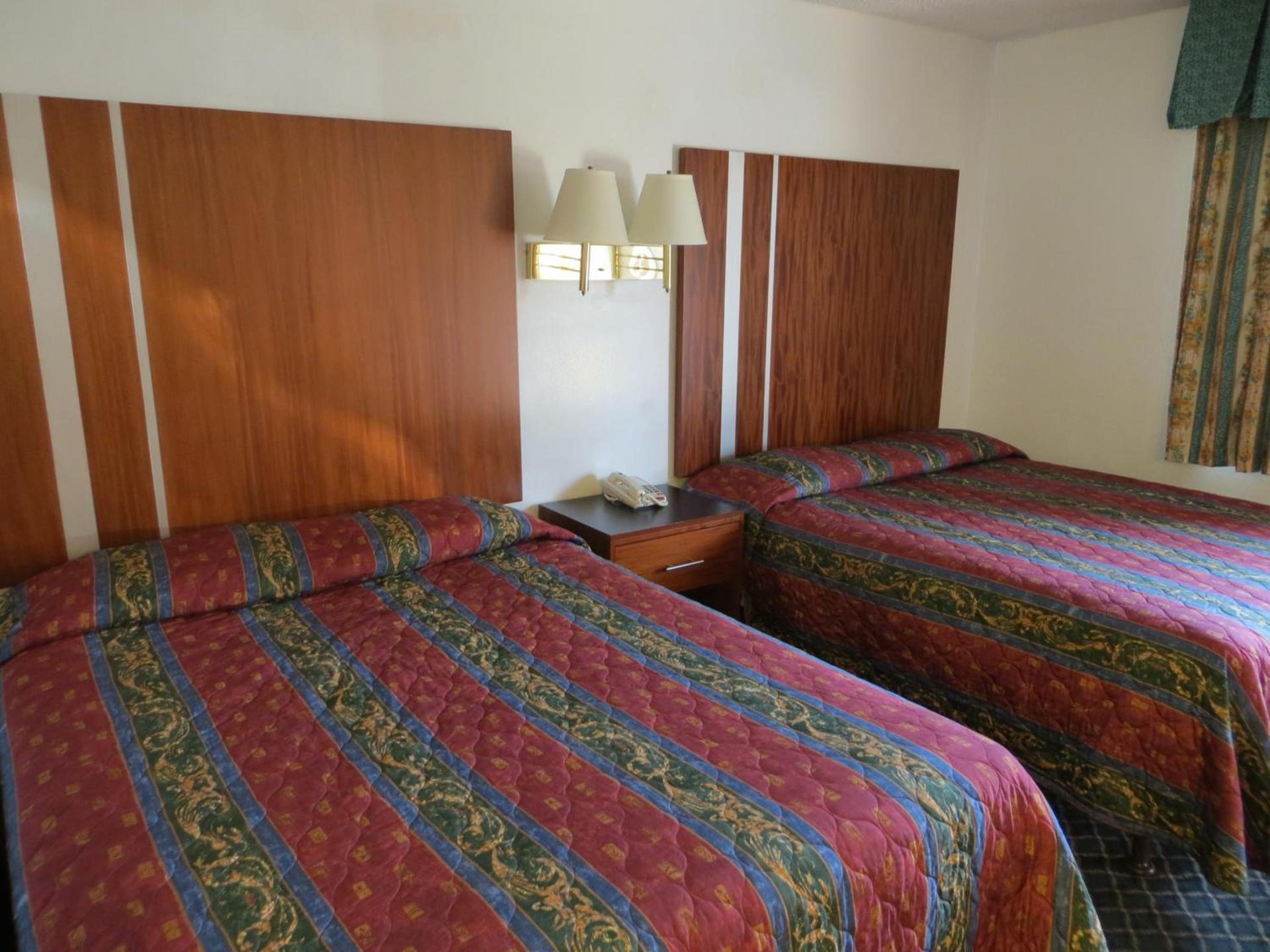 Riverside Inn & Suites photo 8
