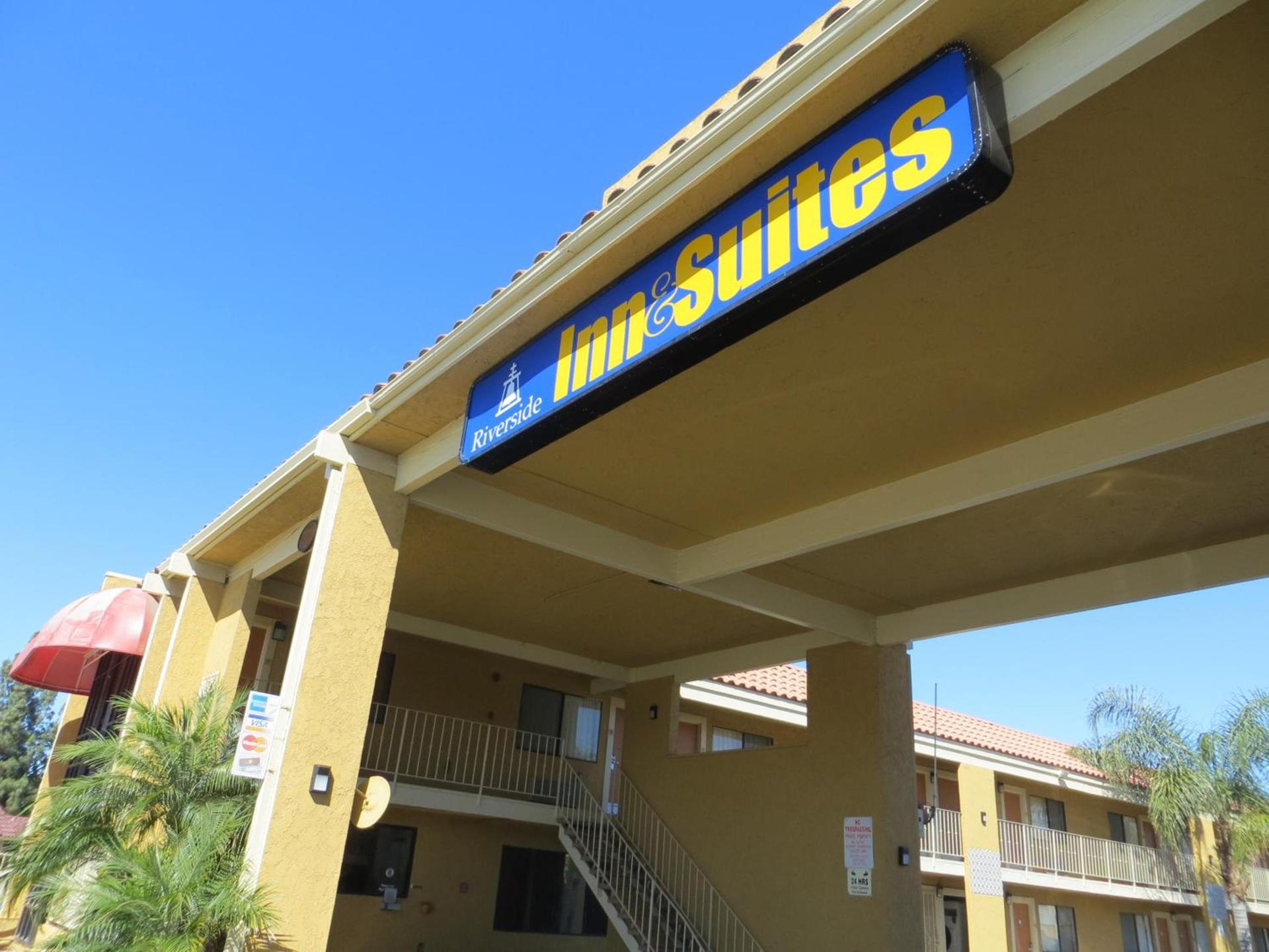 Riverside Inn & Suites photo 2