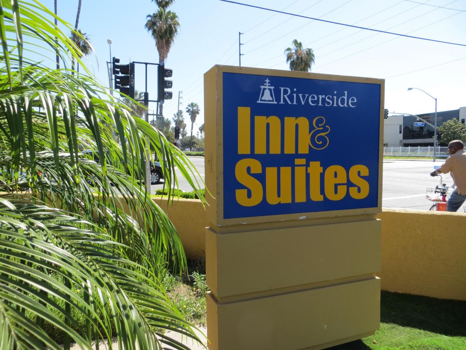Riverside Inn & Suites photo 35