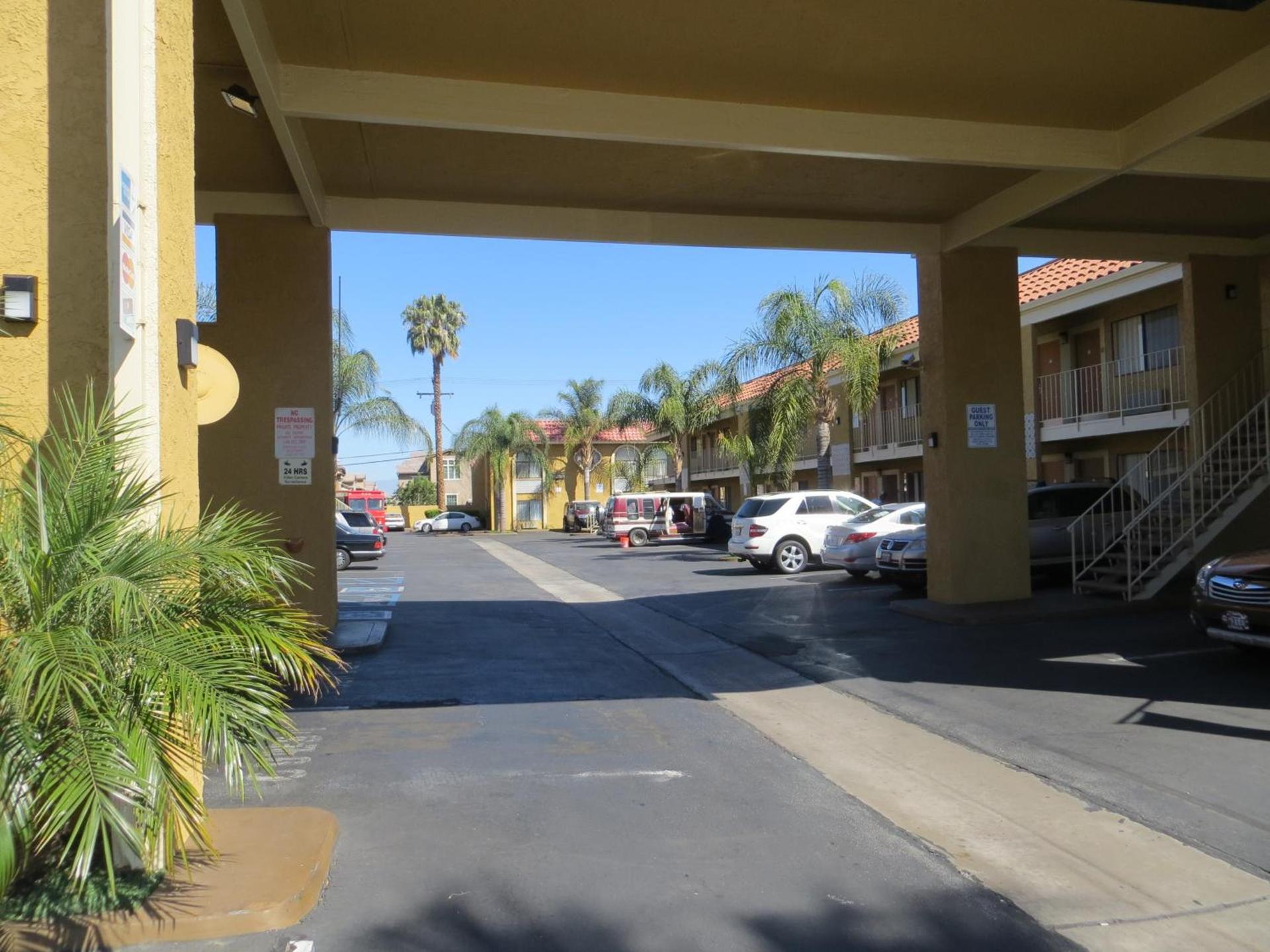 Riverside Inn & Suites photo 4
