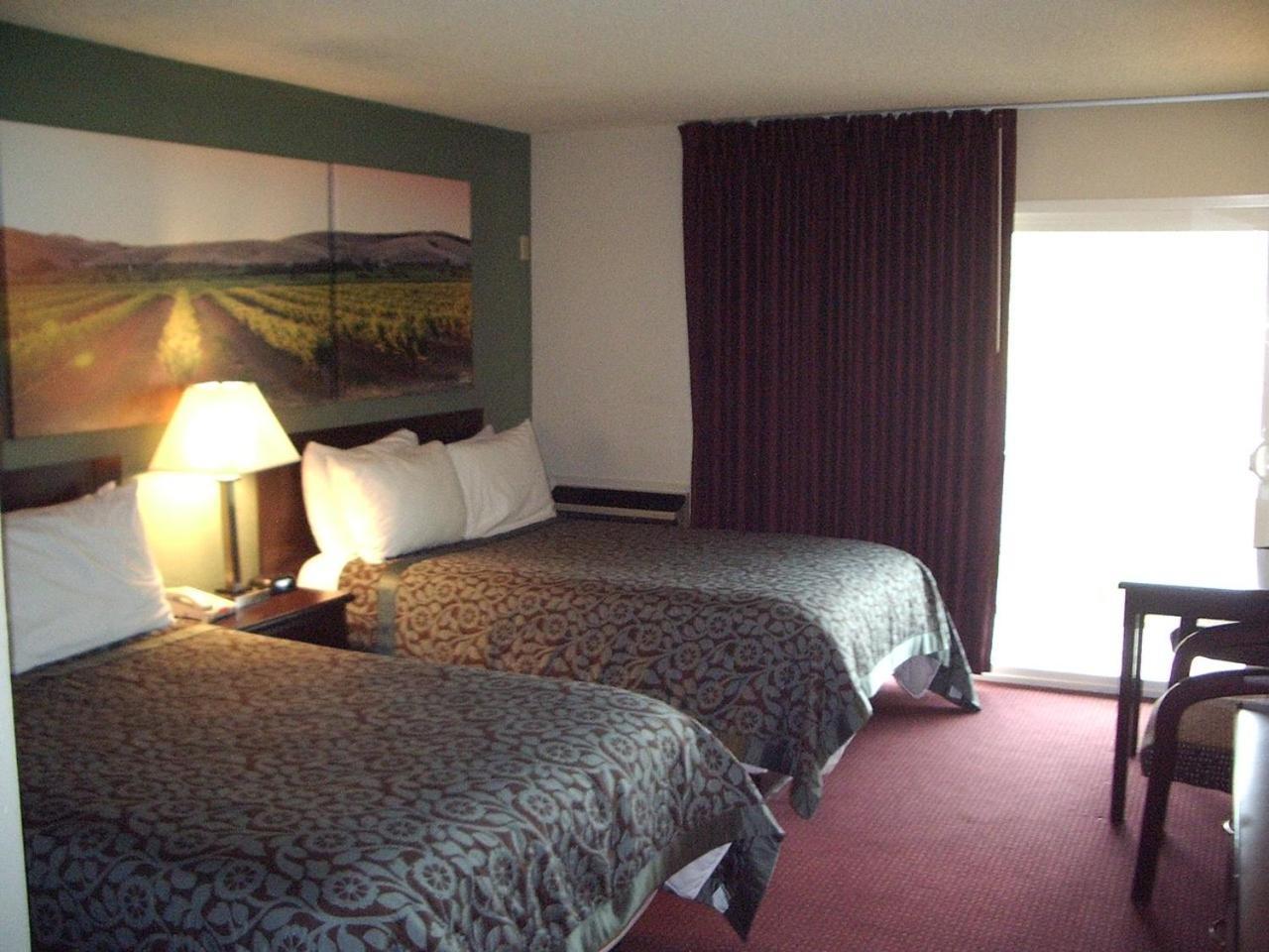 Days Inn by Wyndham Novato/San Francisco photo 50