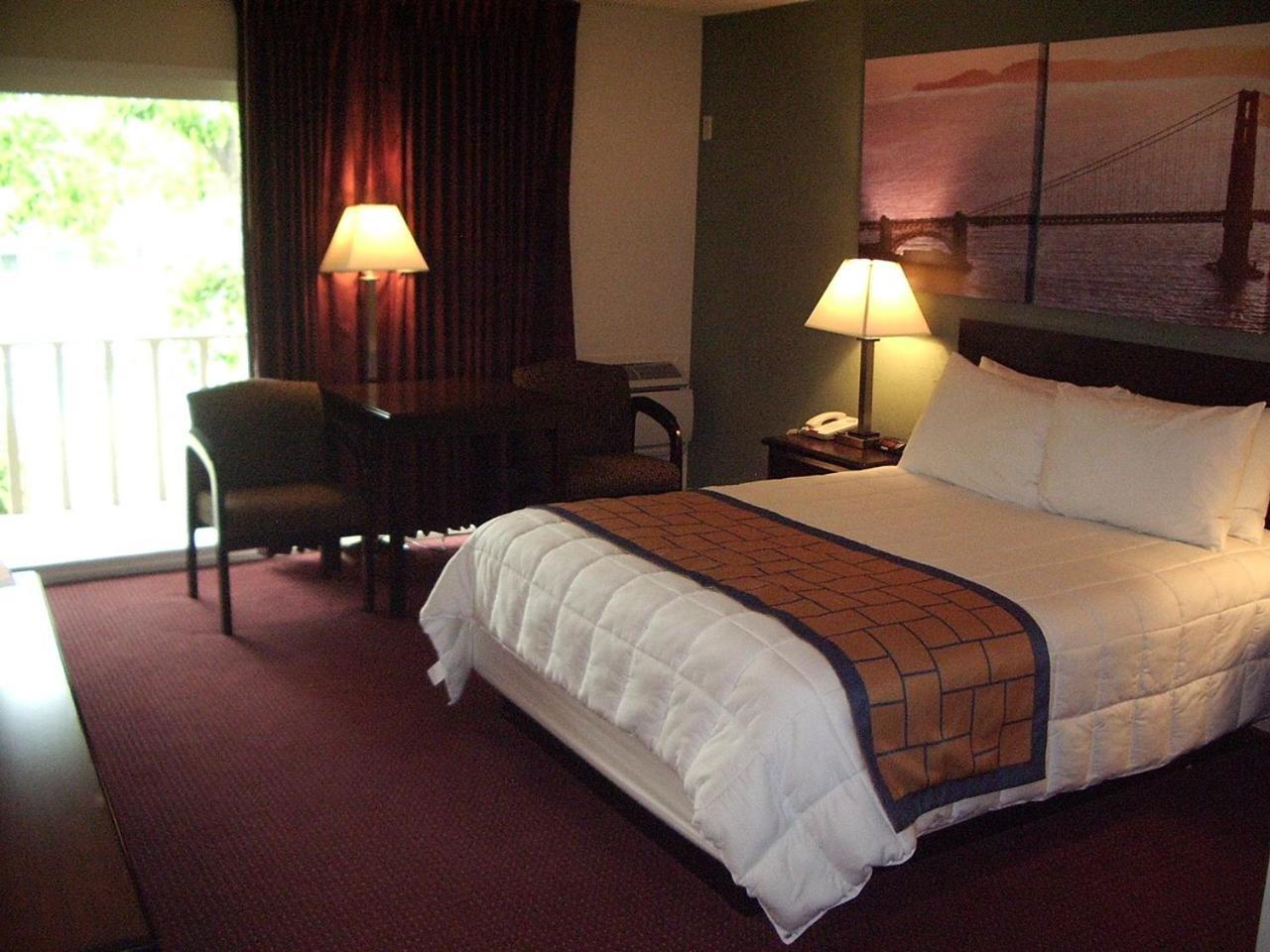 Days Inn by Wyndham Novato/San Francisco photo 49