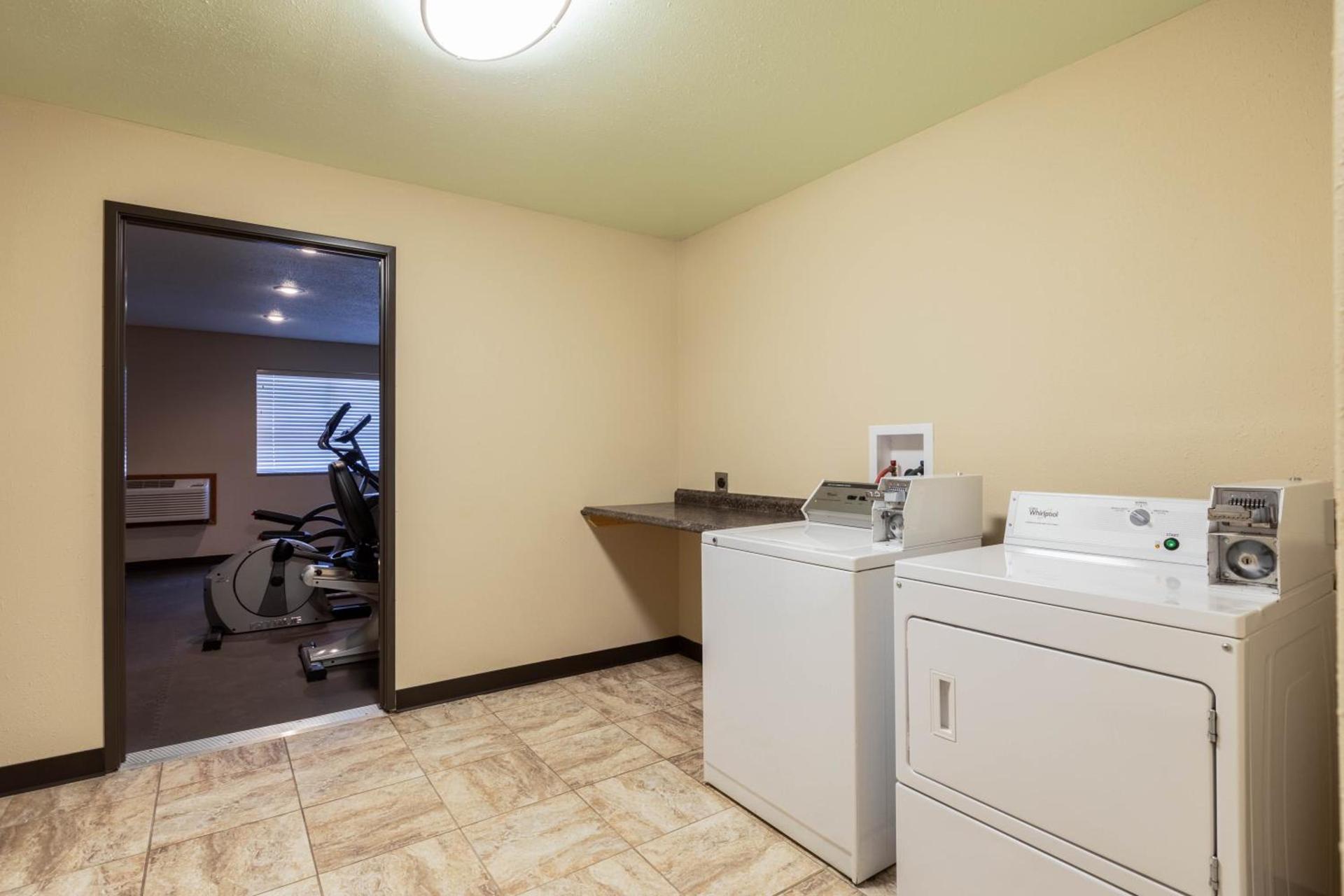 Baymont by Wyndham Spearfish photo 31