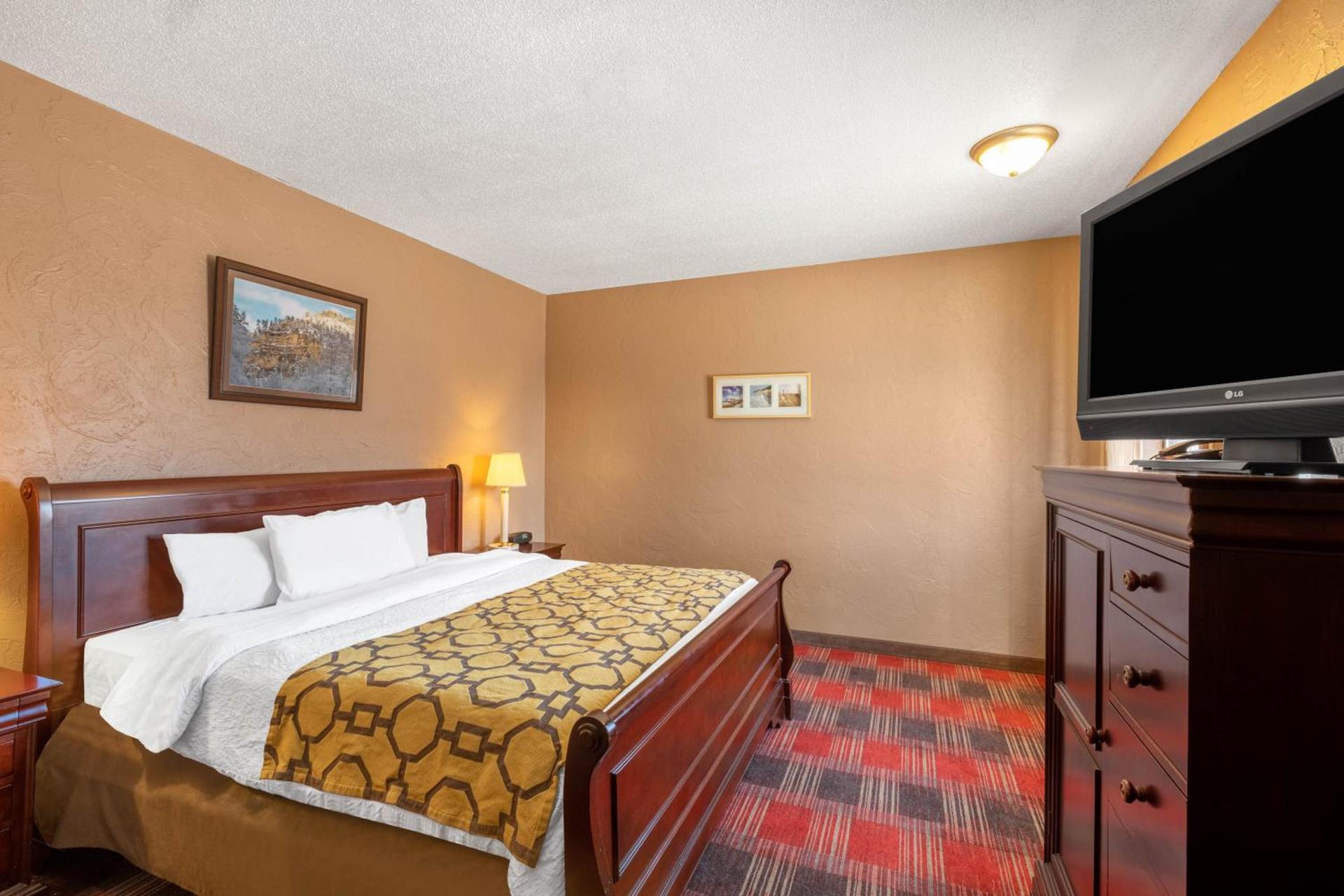 Baymont by Wyndham Spearfish photo 9