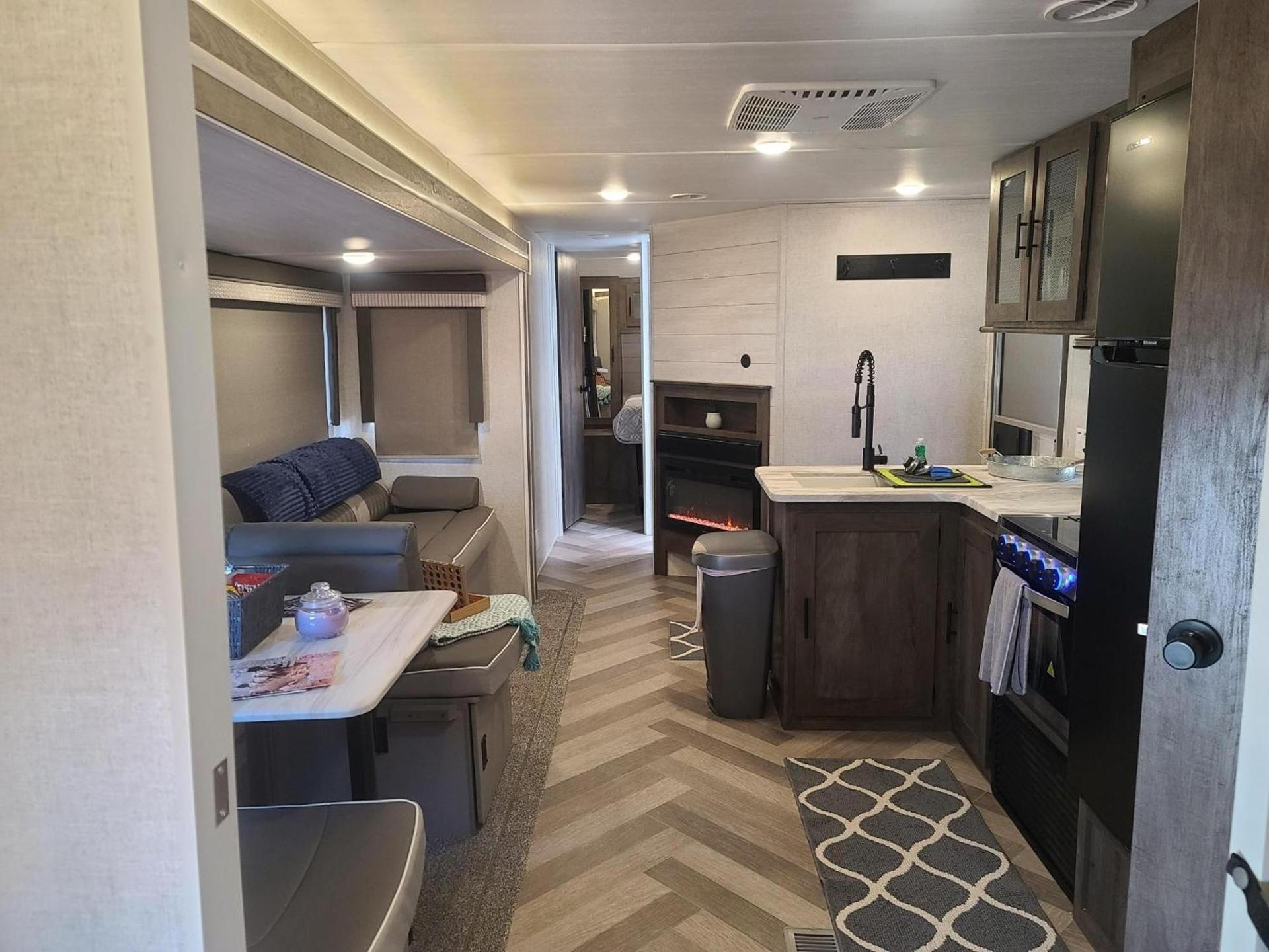 Grand Canyon RV Glamping photo 38