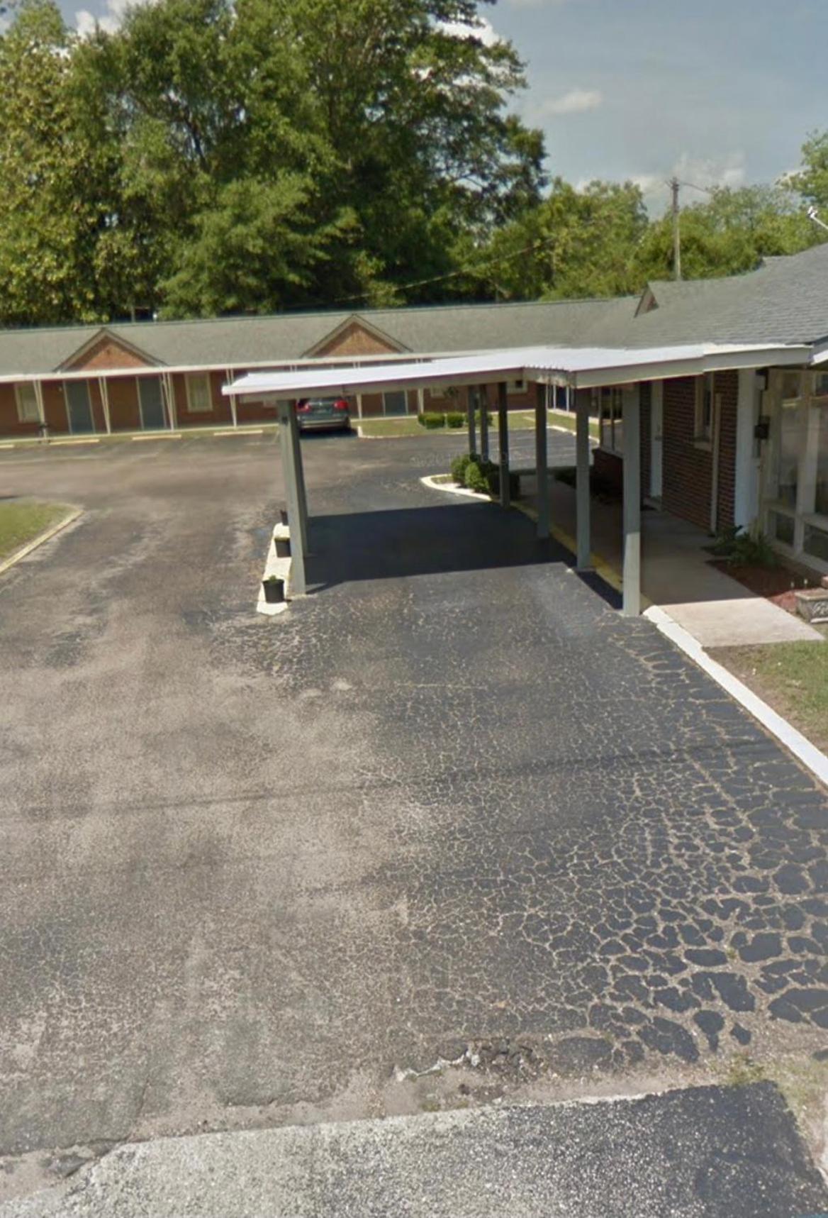 Budget Inn photo 12