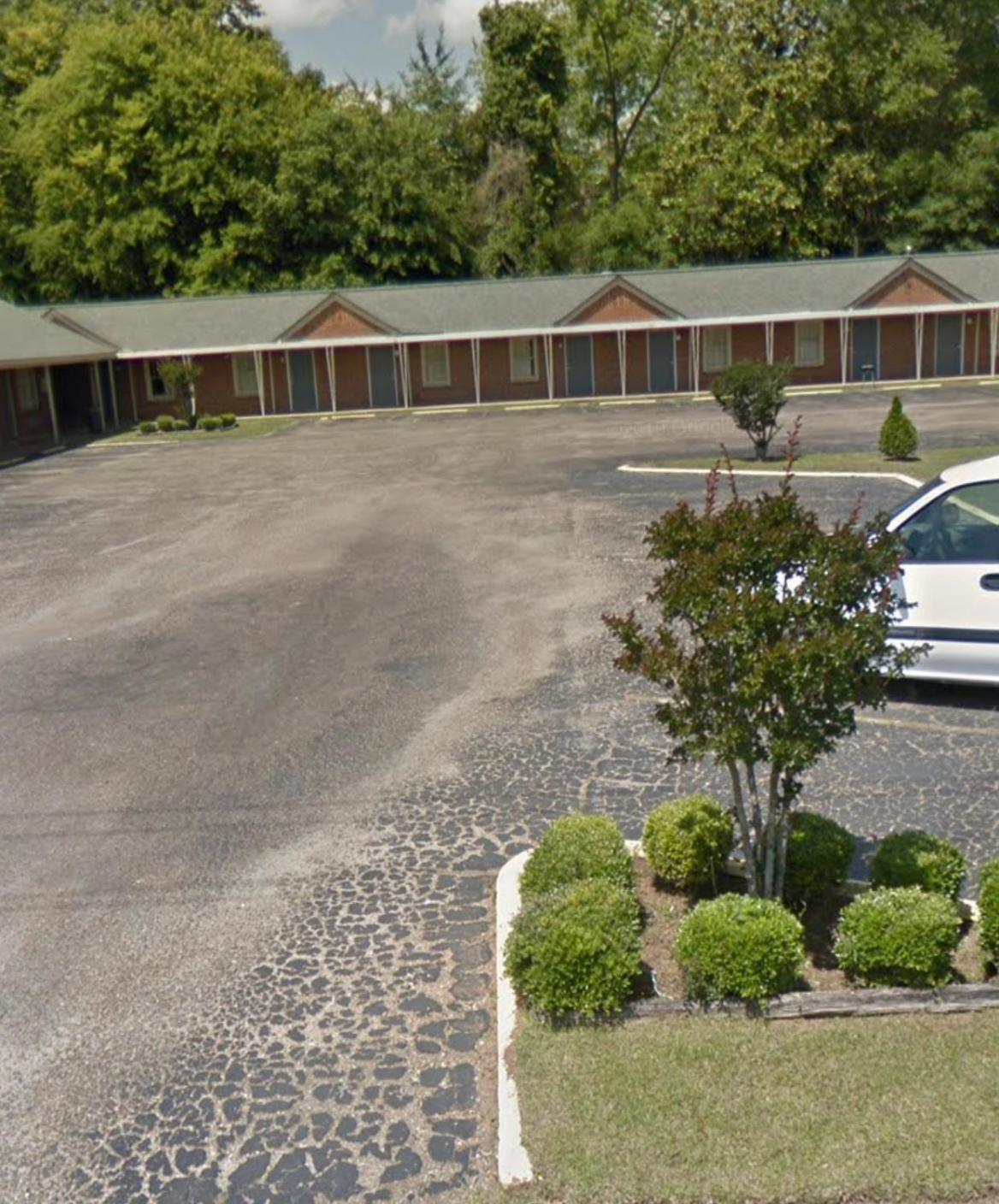 Budget Inn photo 13