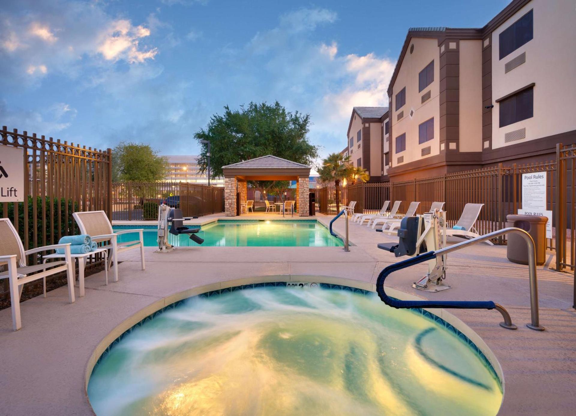Best Western Downtown Phoenix photo 2