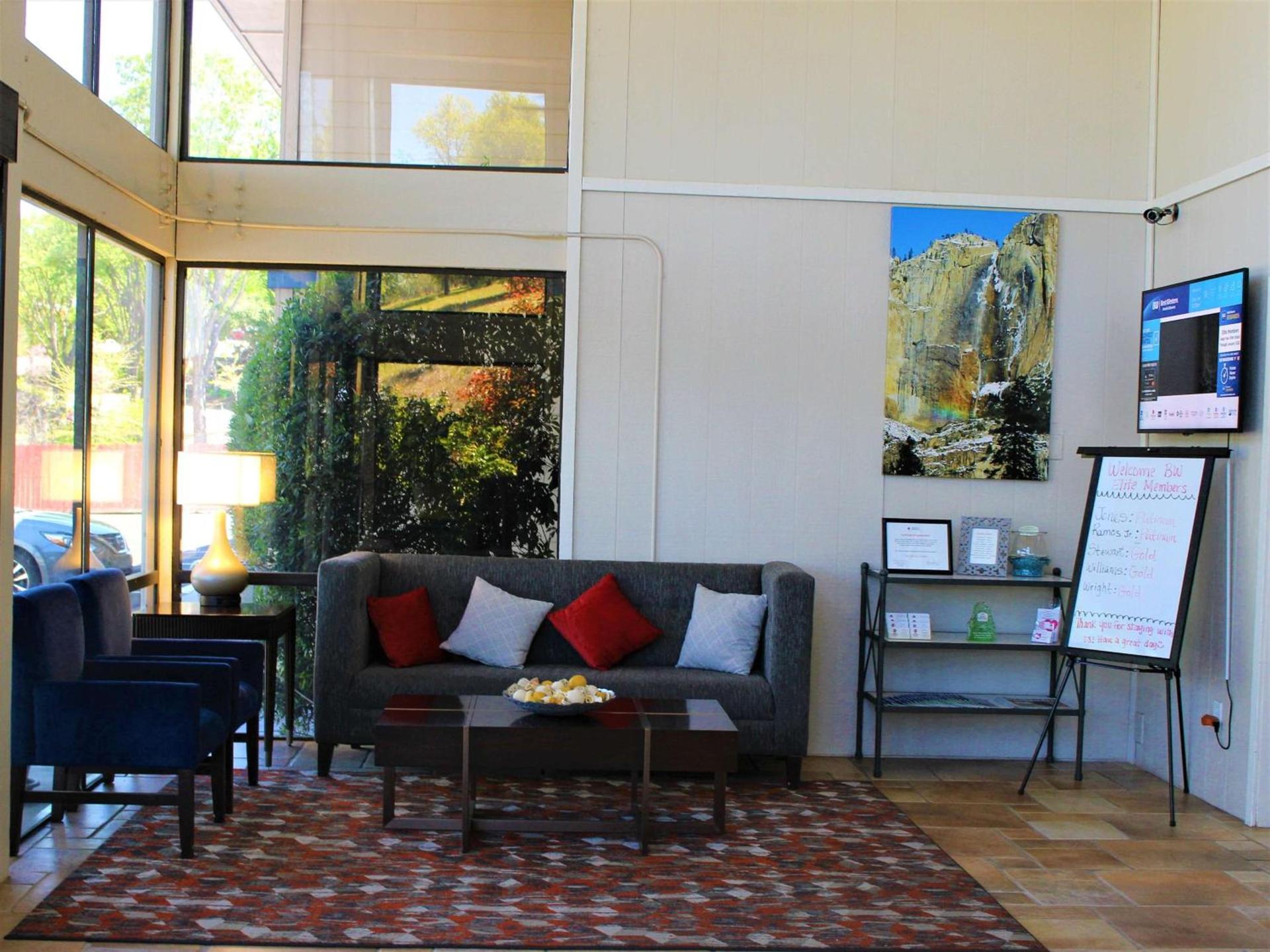 Best Western Plus Sonora Oaks Hotel and Conference Center photo 76
