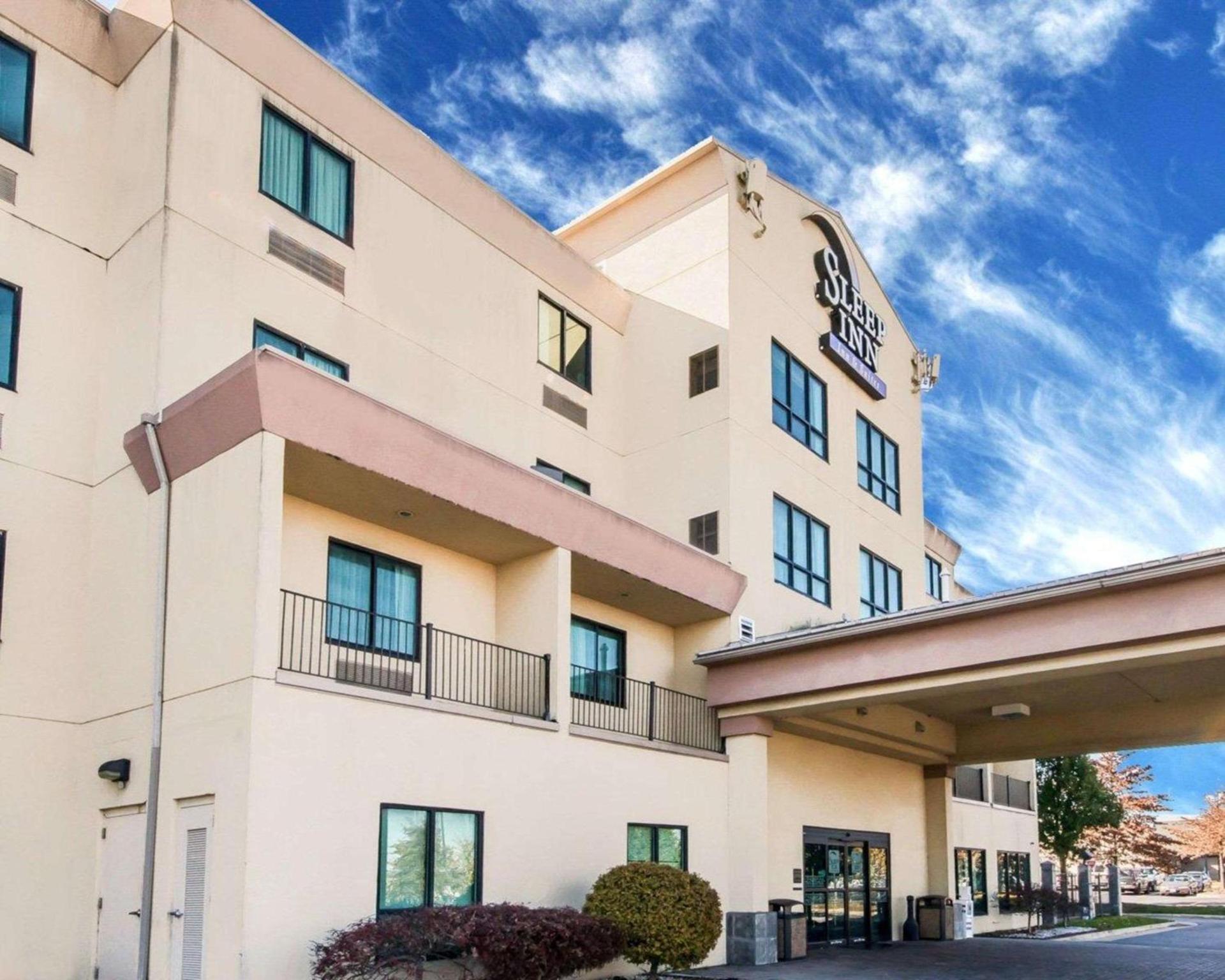 Sleep Inn & Suites Winchester near University — hotel in Winchester