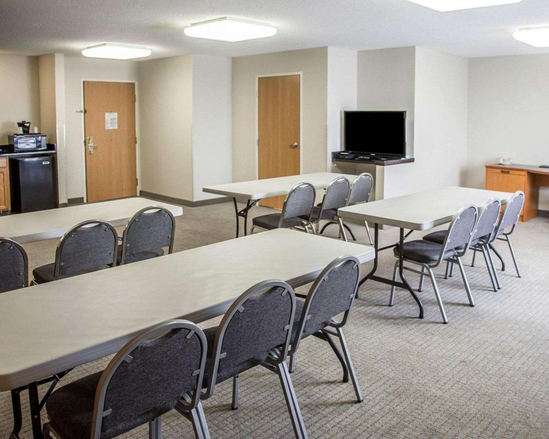 Sleep Inn & Suites Davenport - Quad Cities photo 20