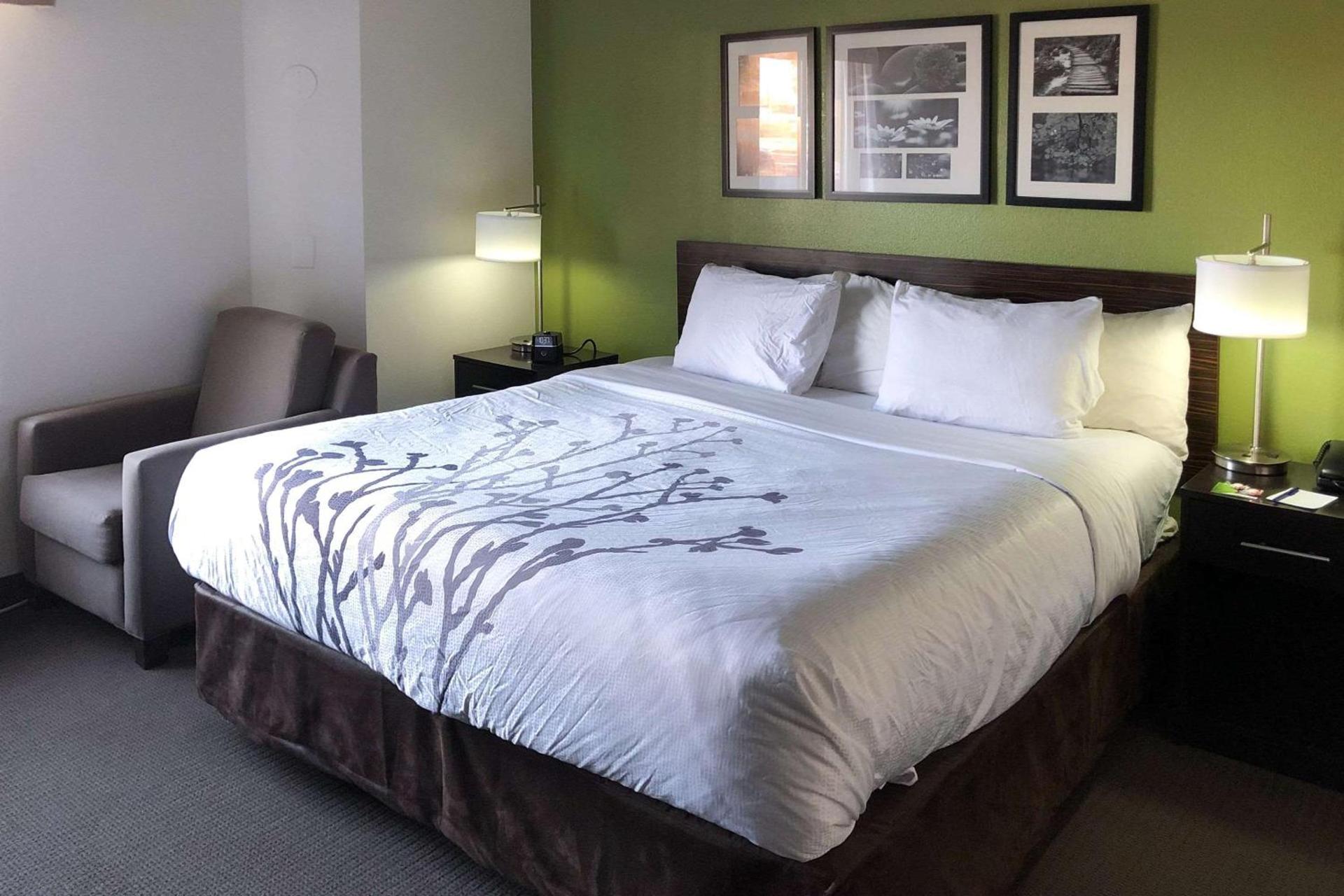 Days Inn by Wyndham McDonough photo 7