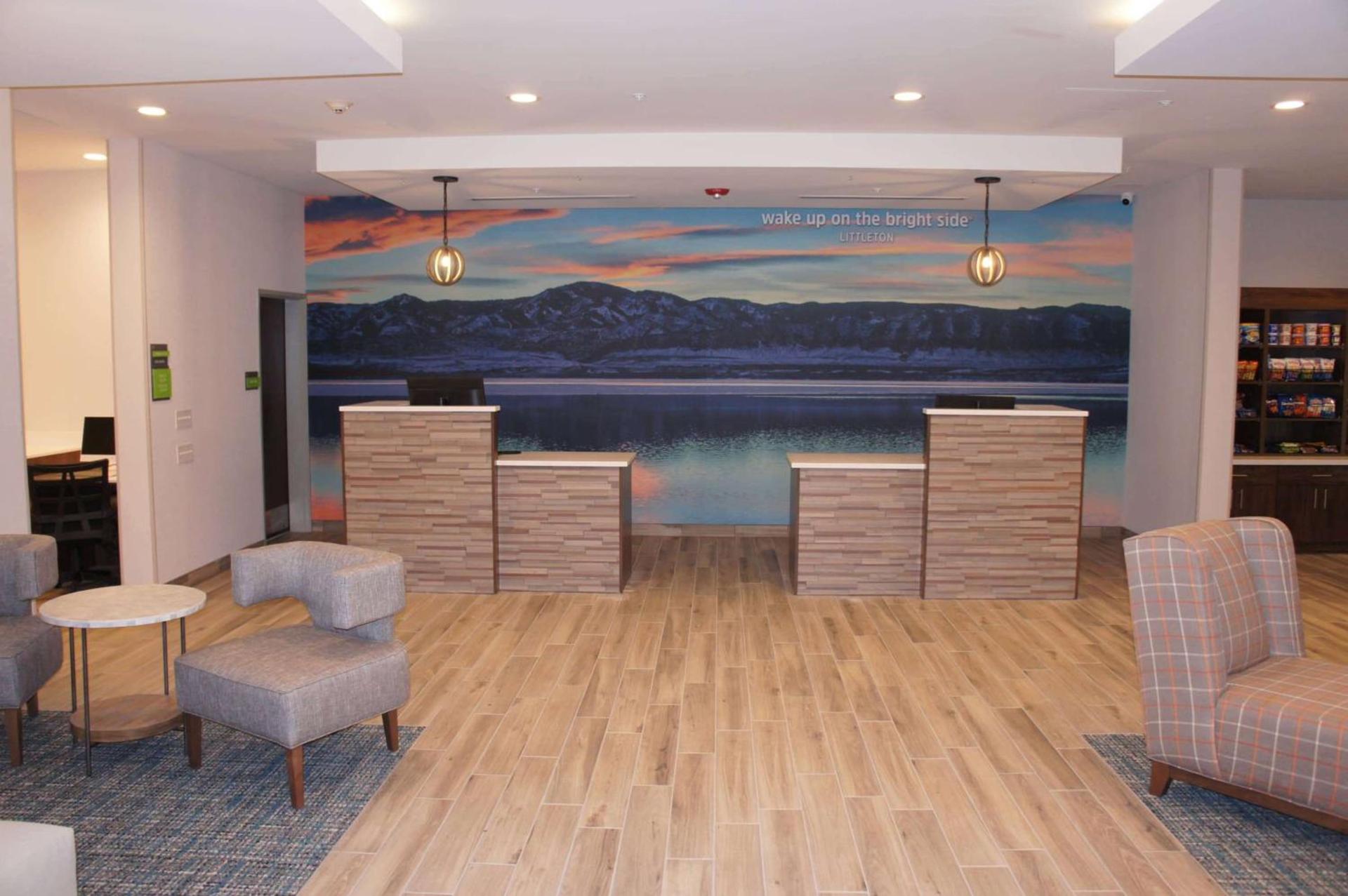 La Quinta Inn & Suites by Wyndham Littleton-Red Rocks photo 9