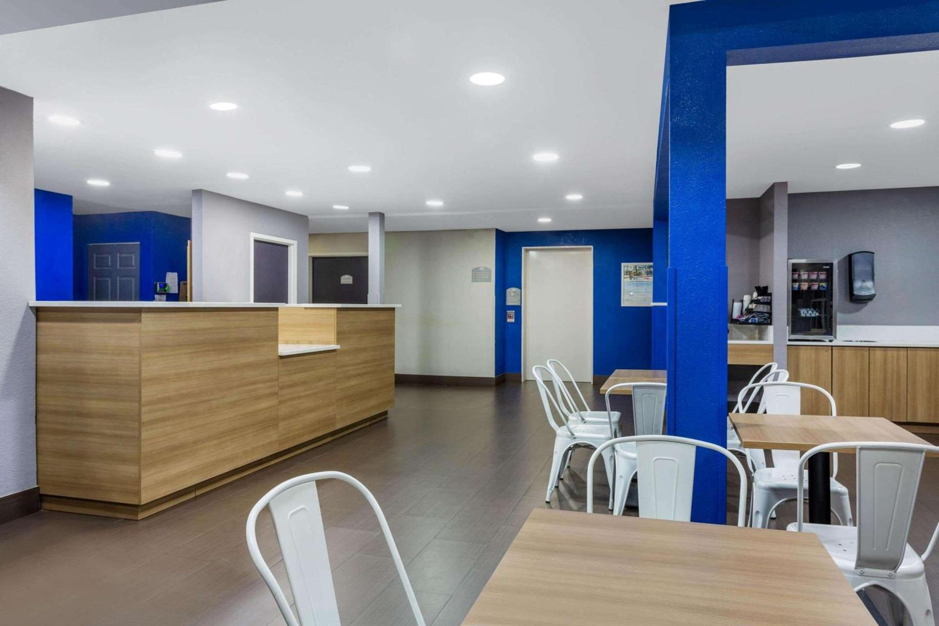 Microtel Inn & Suites by Wyndham Matthews/Charlotte photo 5