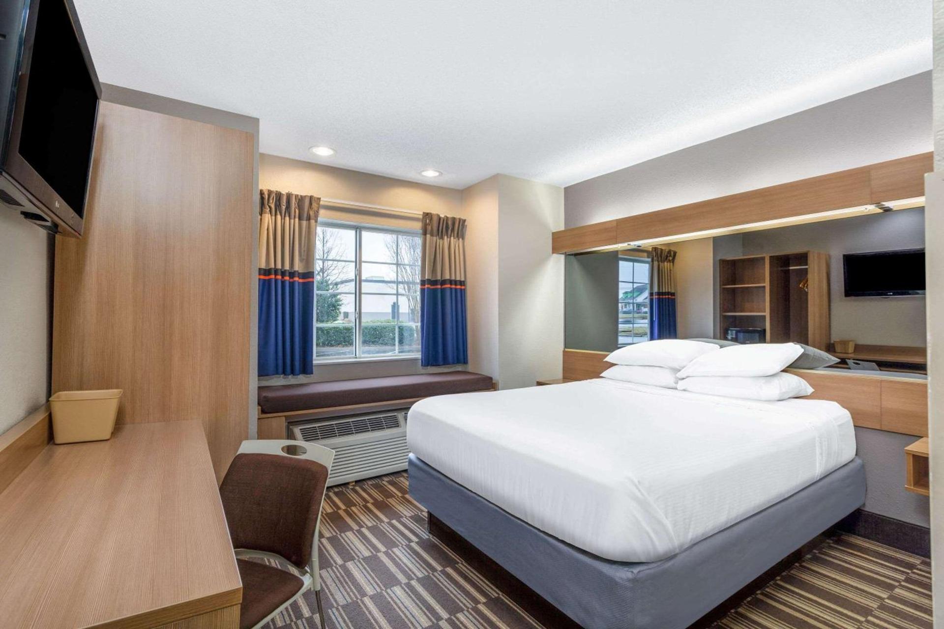 Microtel Inn & Suites by Wyndham Matthews/Charlotte photo 9
