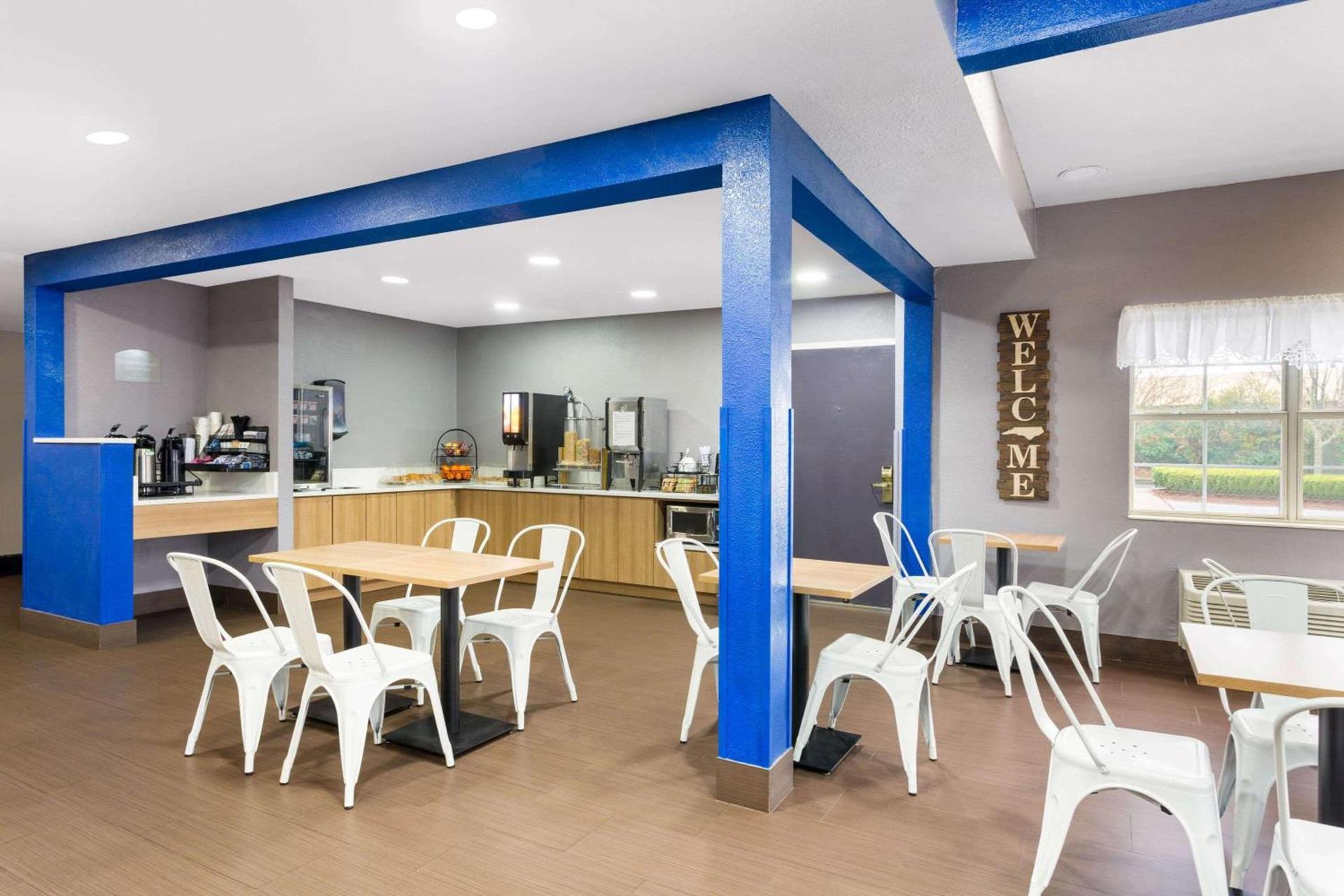 Microtel Inn & Suites by Wyndham Matthews/Charlotte photo 23