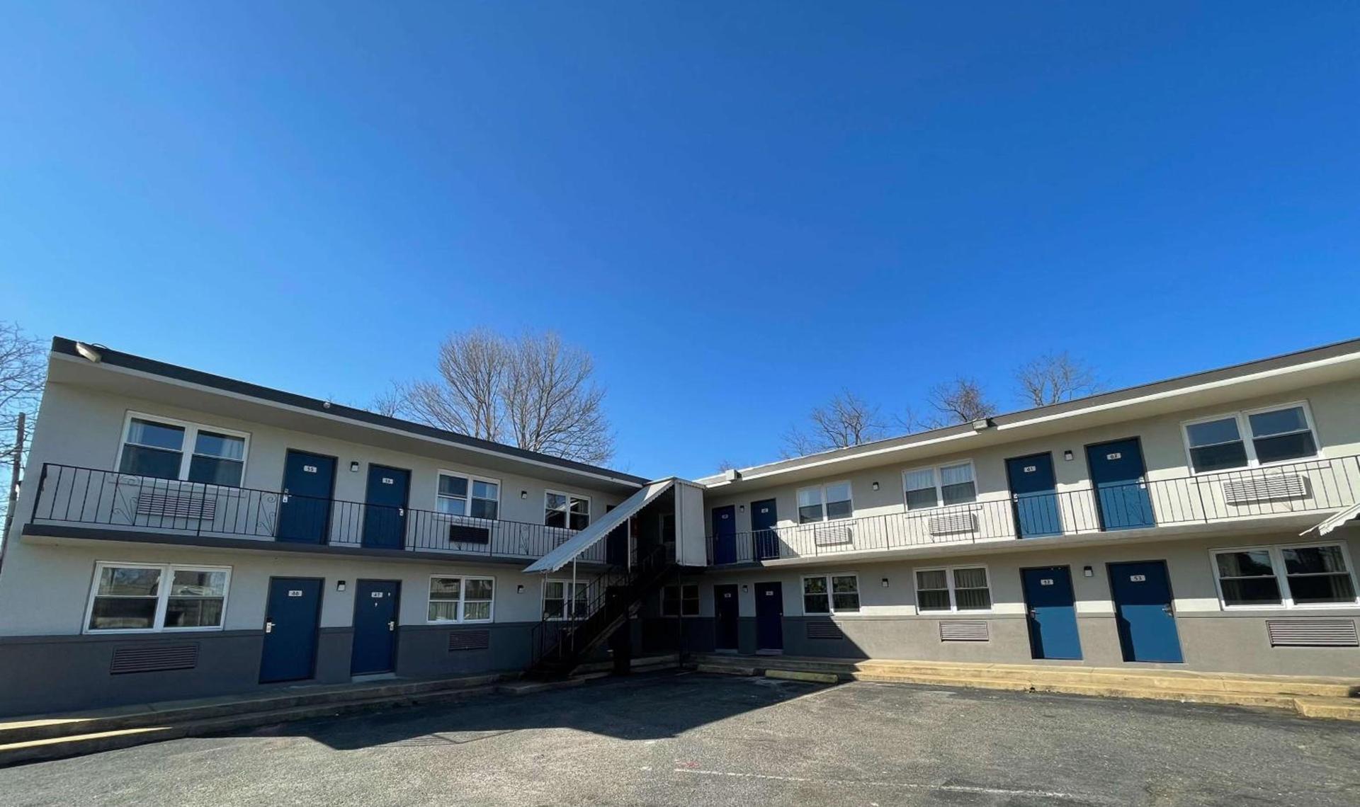 Tinton Falls NJ Neptune — hotel in Tinton Falls