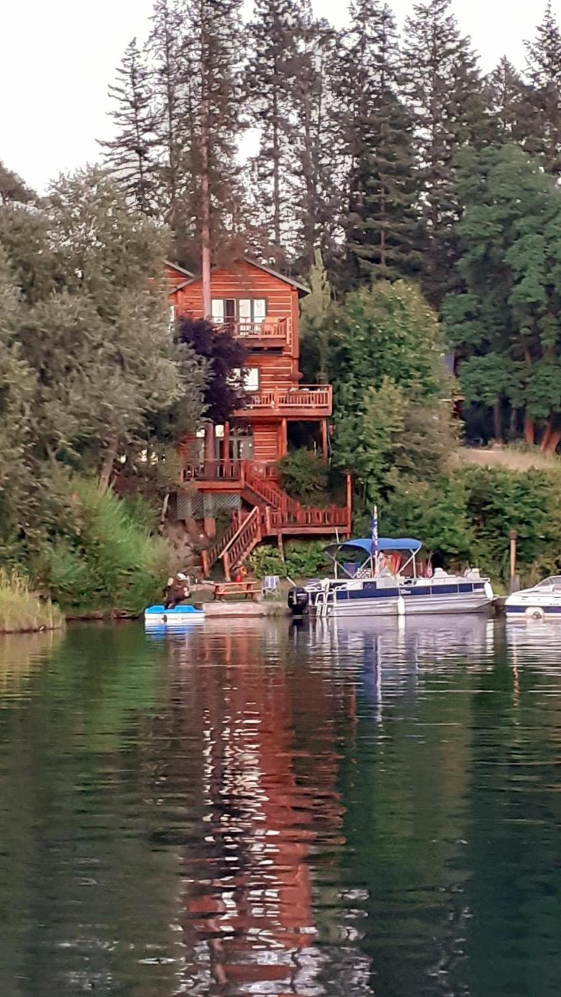 THE INN Bigfork Bay photo 16