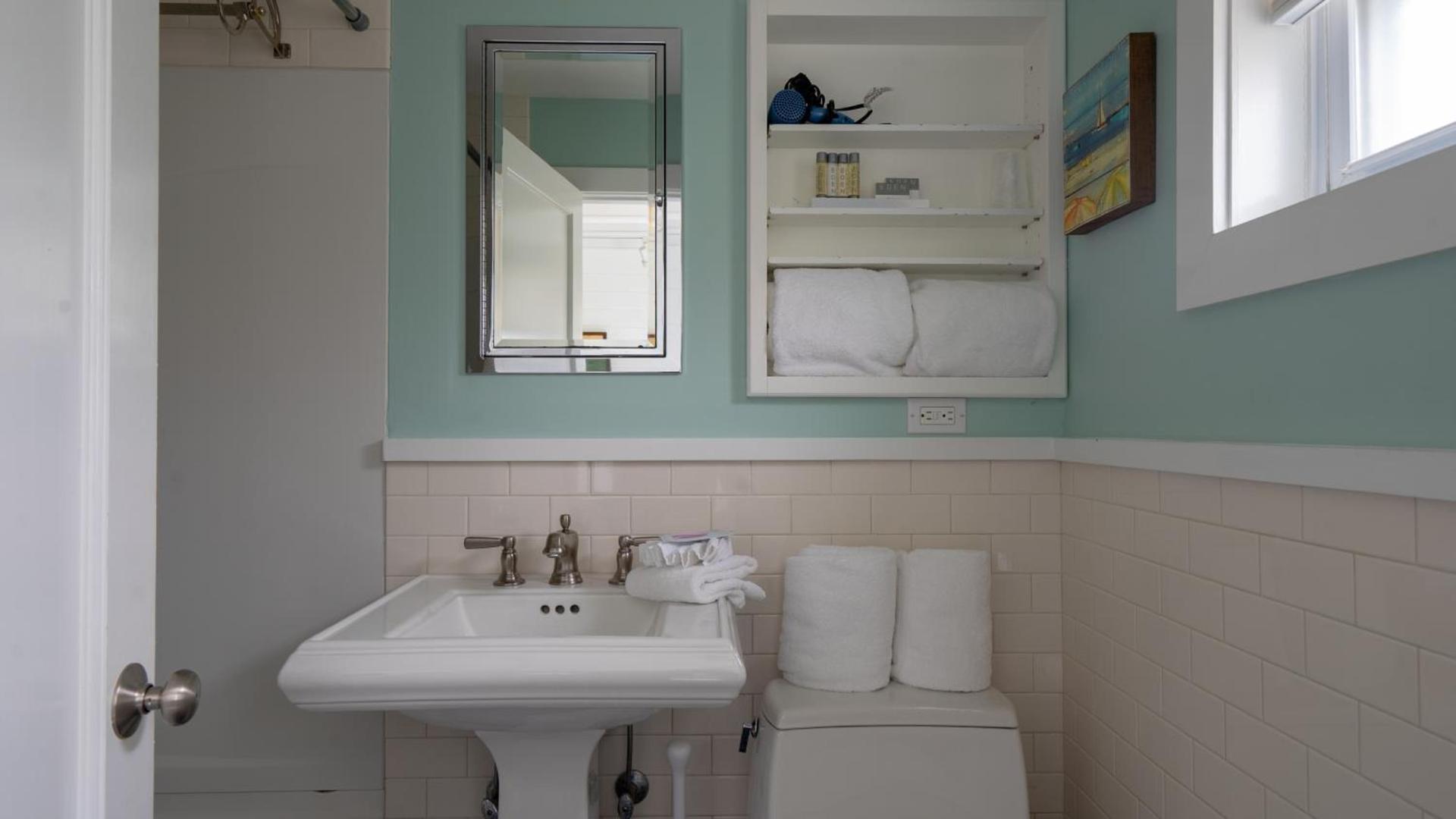 Driftwood Resort on the Ocean photo 61