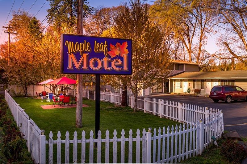 Maple Leaf Motel photo 1