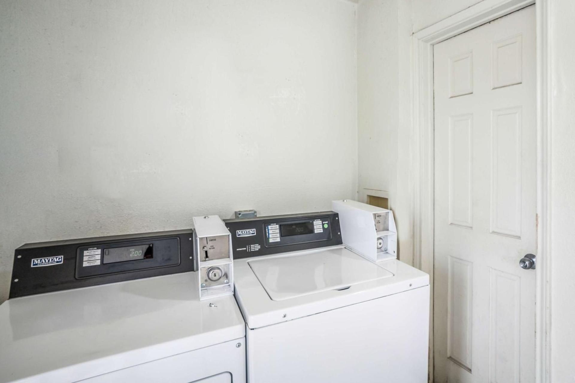 Motel 6-Dallas, TX - Market Center photo 28