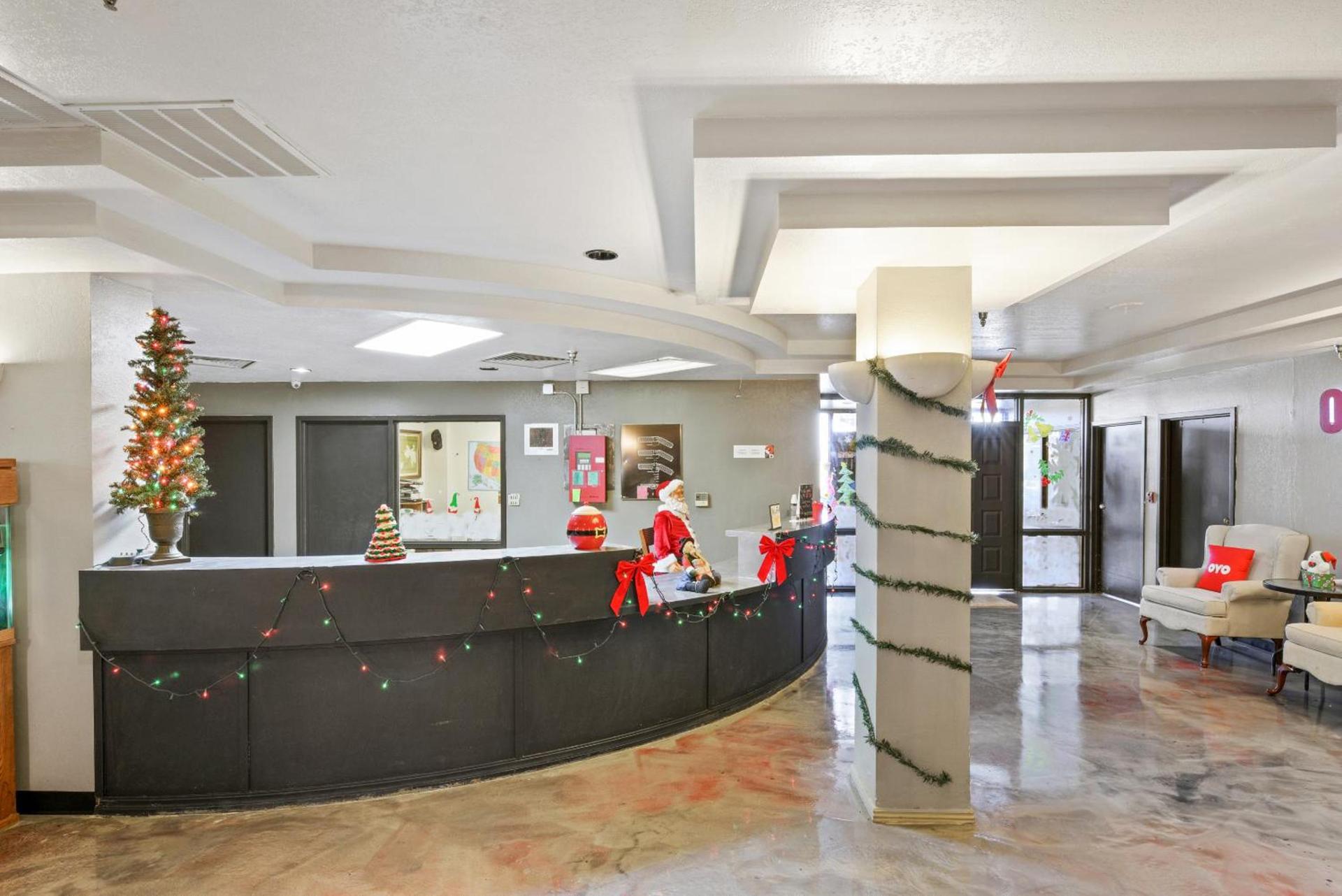 OYO Hotel Edmond - University of Central Oklahoma photo 3