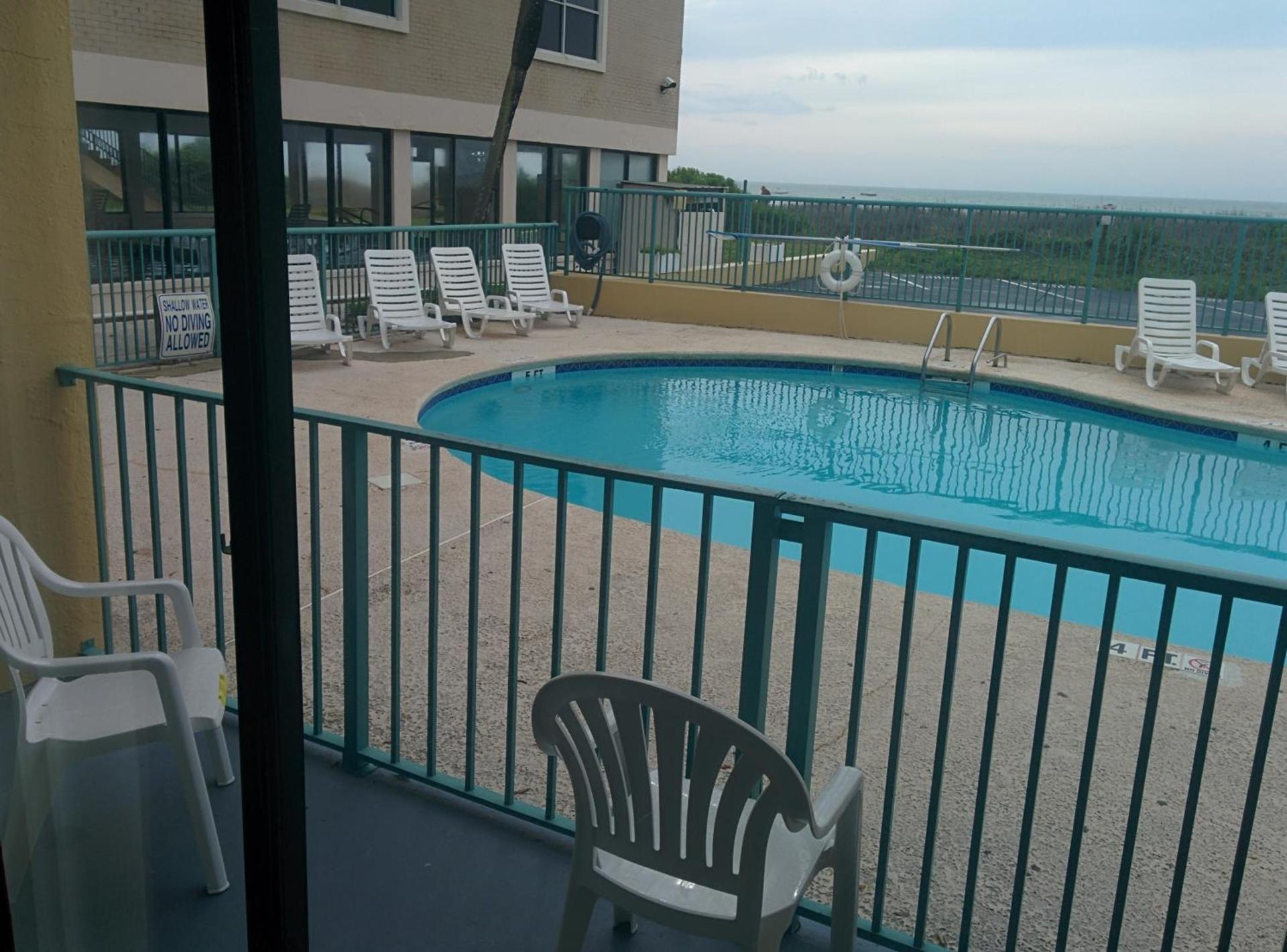 Sea Dunes Oceanfront photo 10
